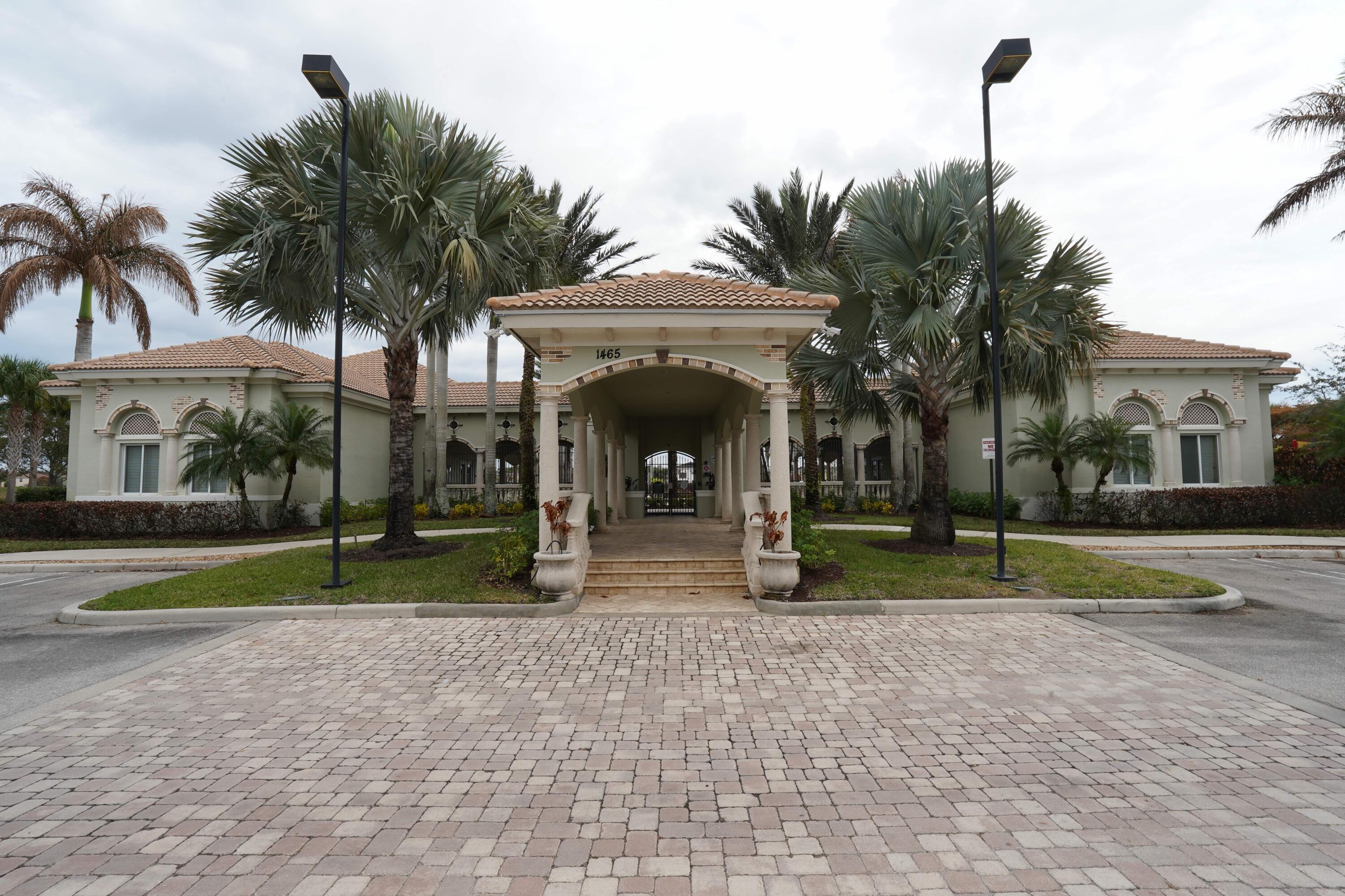 VIZCAYA FALLS PLAT 1 - Residential