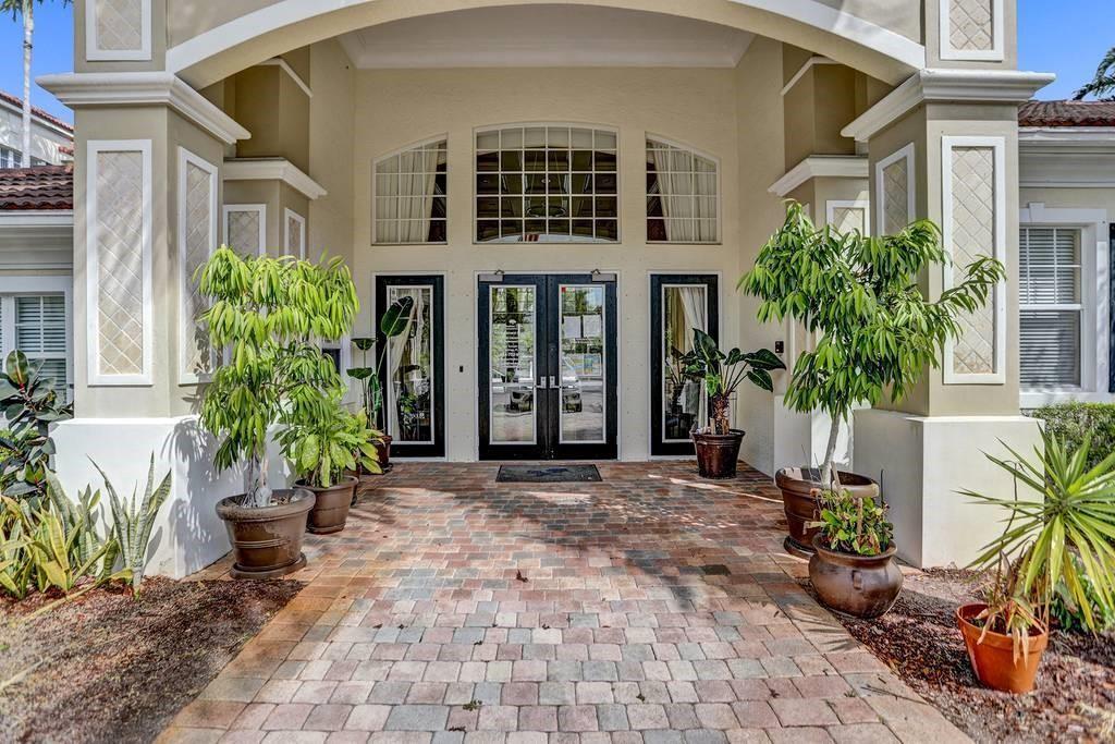 El-Ad Poinciana - Residential