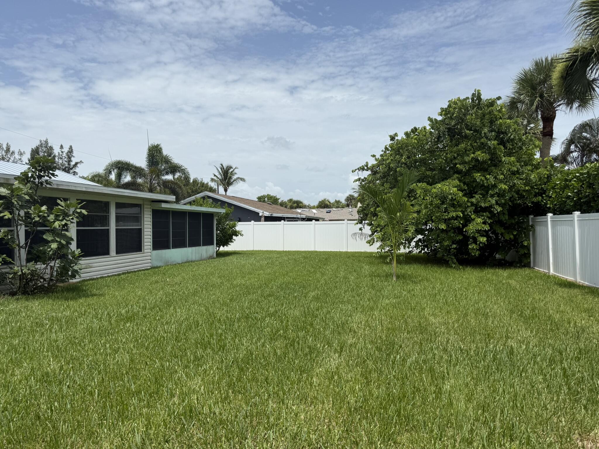 SURFSIDE UNIT 2 - Residential Lease