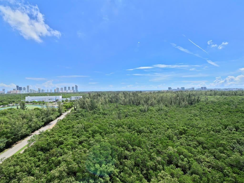 151 Biscayne - Residential Lease