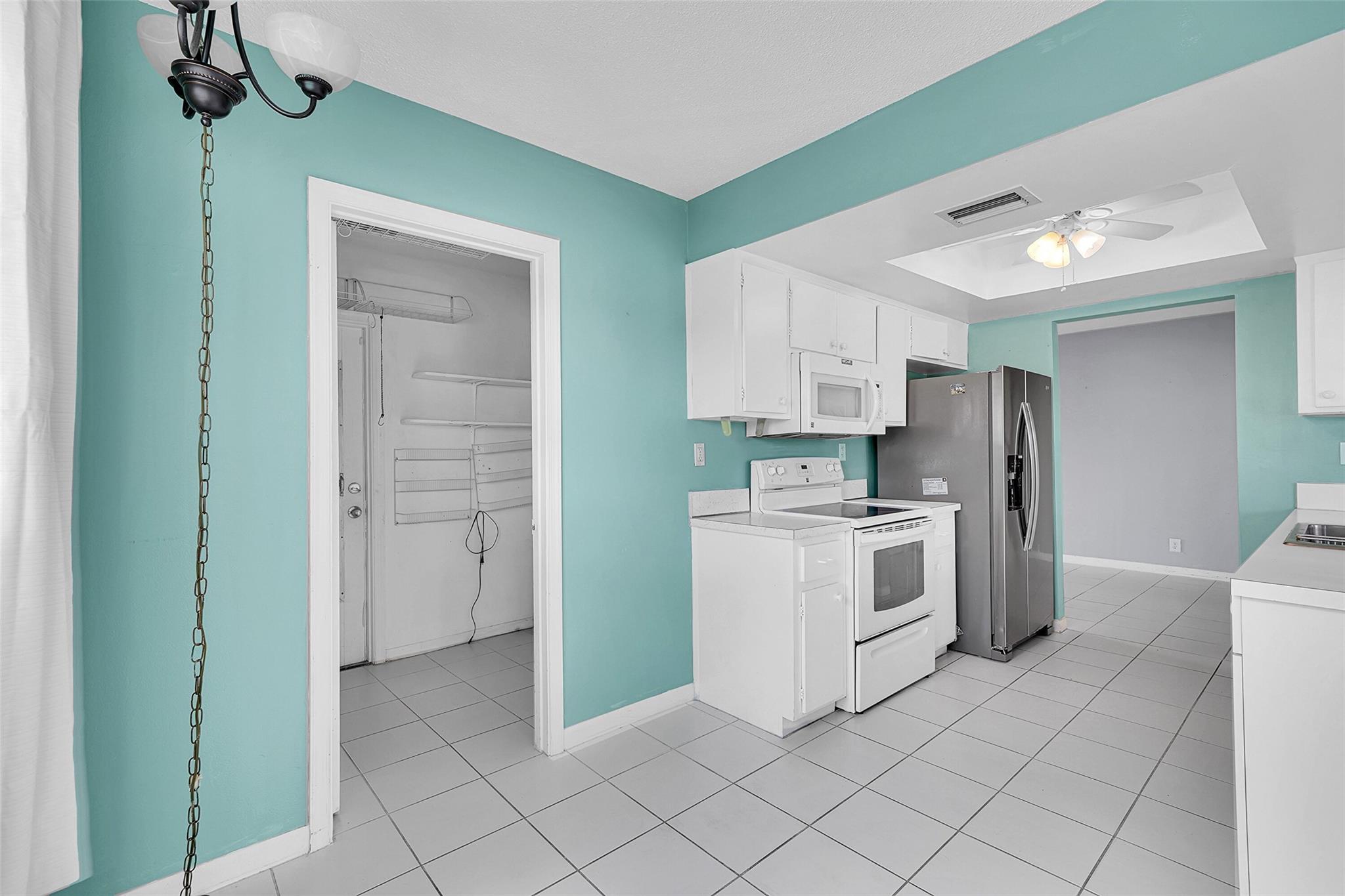 Mainlands Of Tamarac Lake - Residential