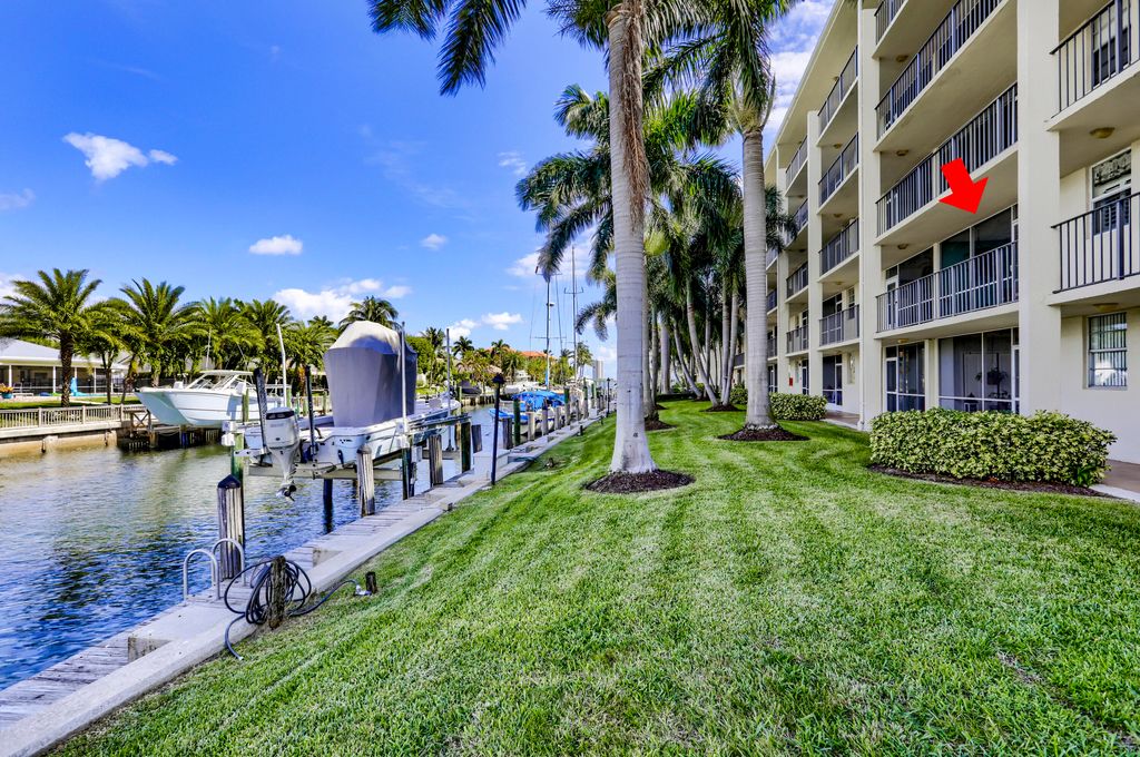 Photo of 109 Paradise Harbour 202 Boulevard #202, North Palm Beach, FL 33408 (MLS # R10753706)