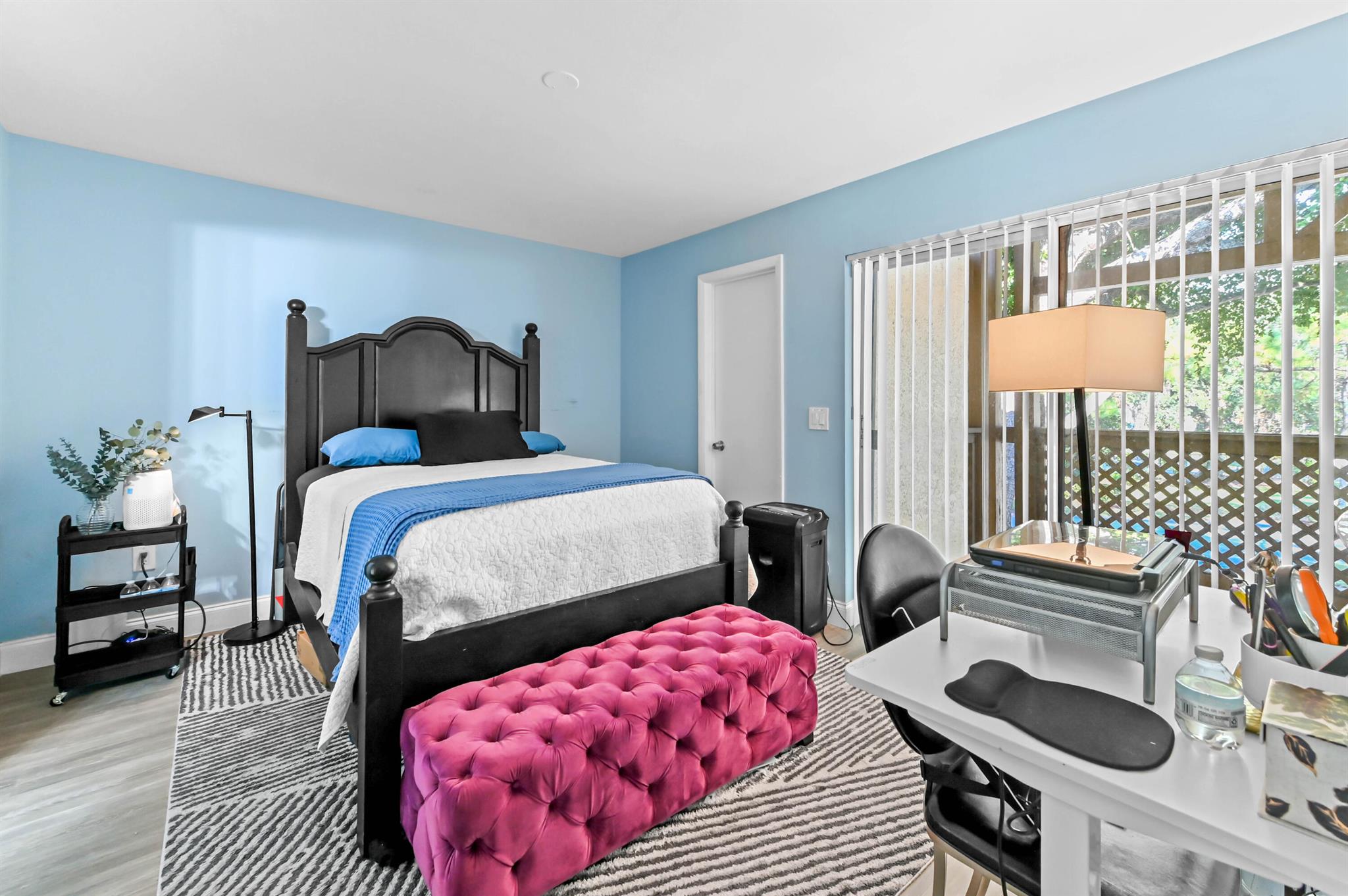 PALM LAKE CONDO - Residential