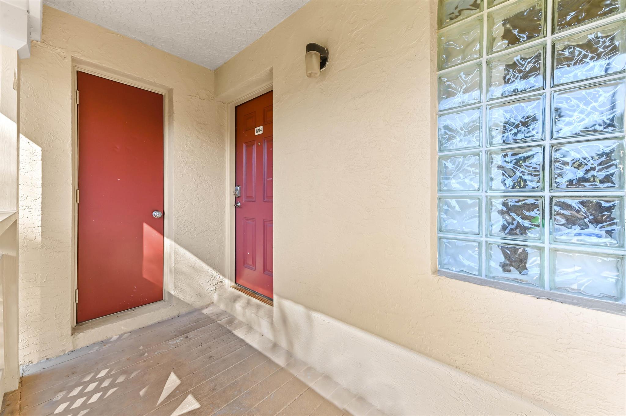 PALM LAKE CONDO - Residential