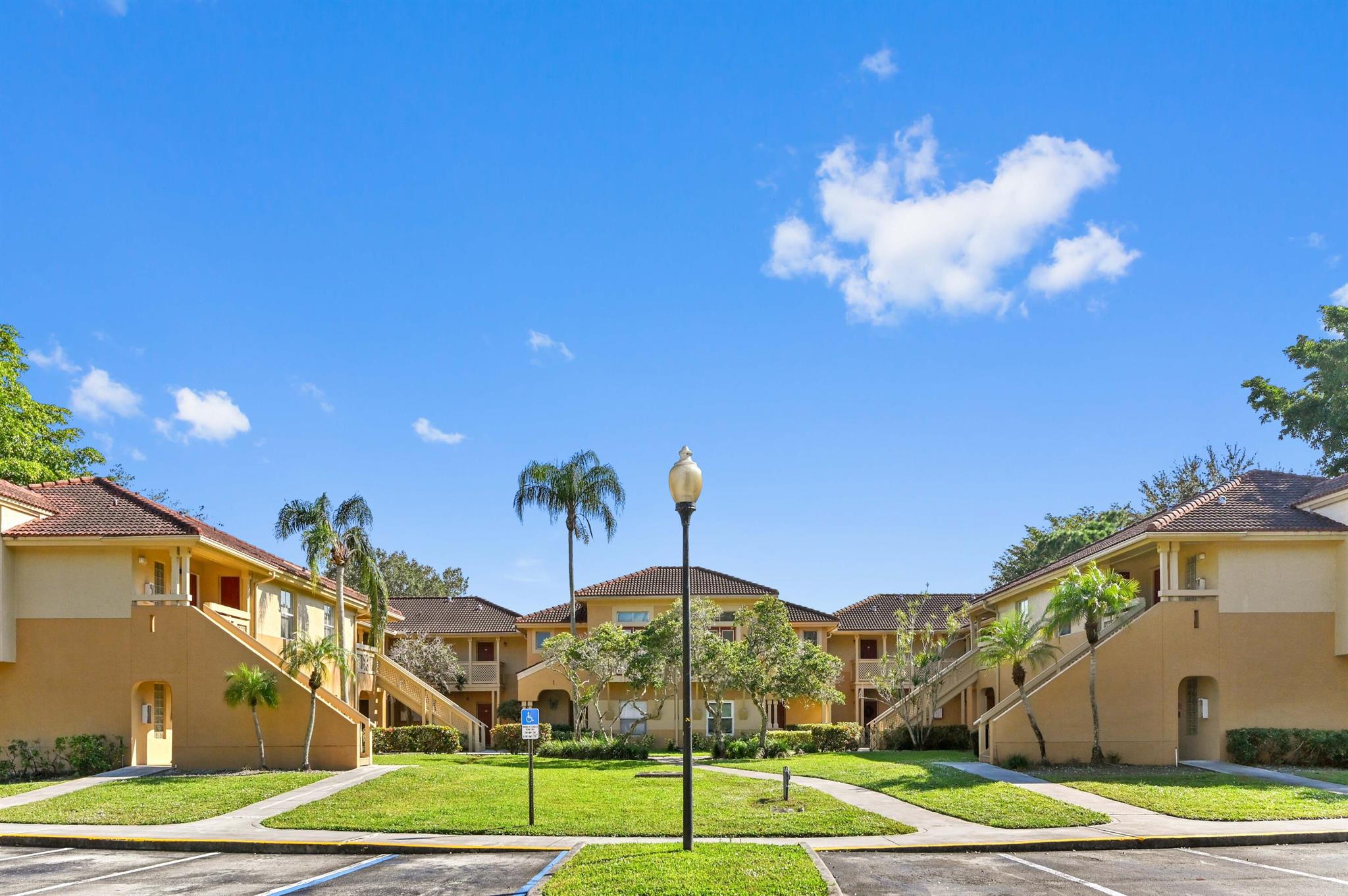 PALM LAKE CONDO - Residential