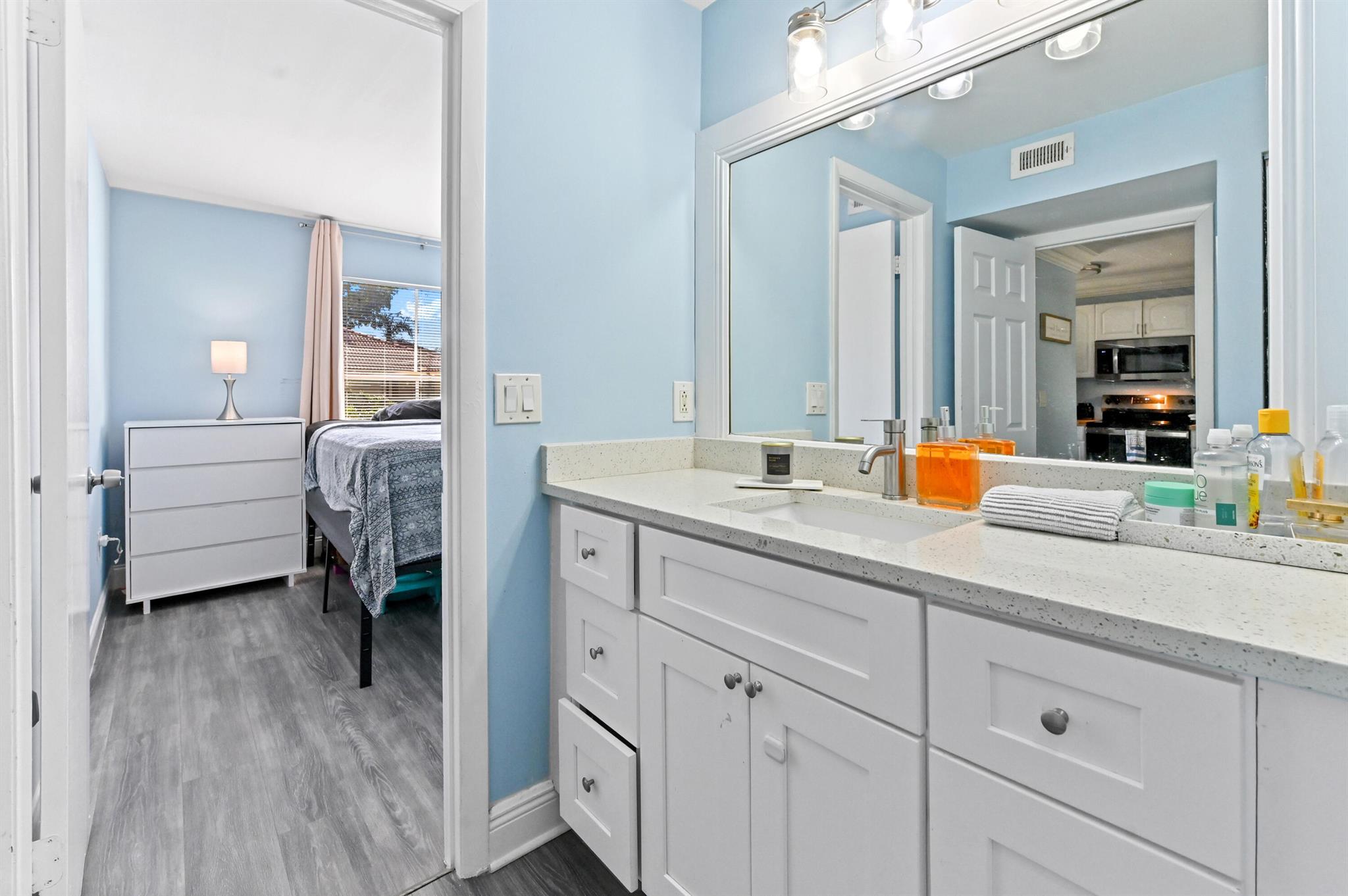 PALM LAKE CONDO - Residential