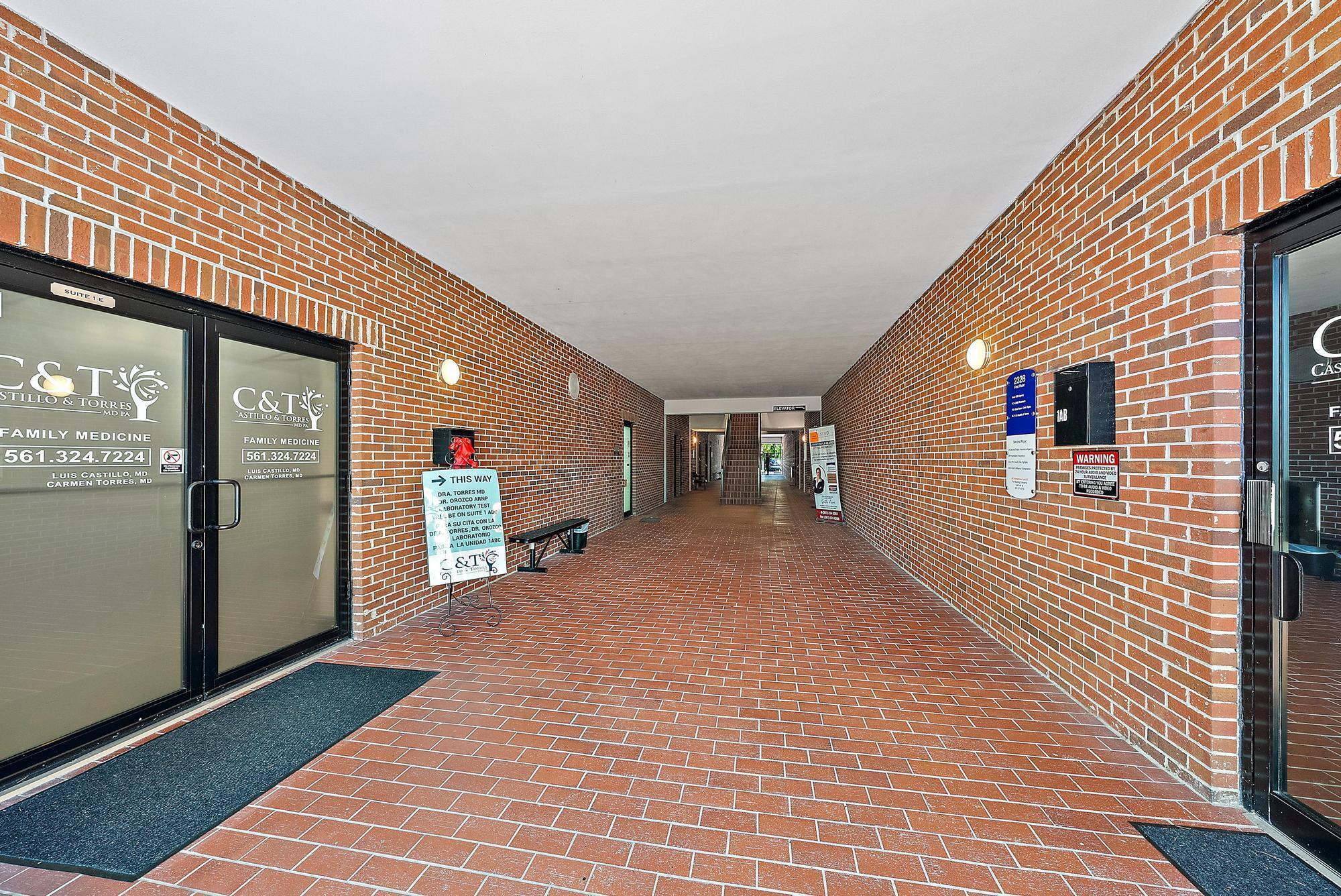 CONGRESS PARK OFFICE COND - Commercial Lease