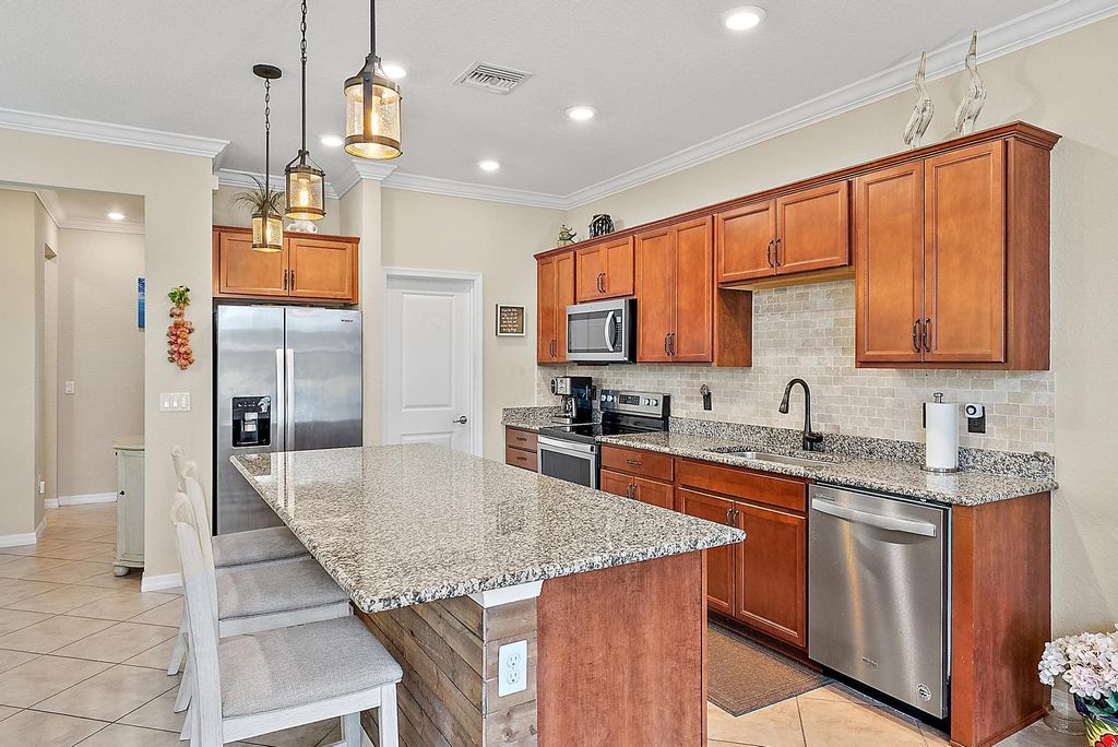 Photo of 2366 Byron Street, Palm Springs, FL 33406 (MLS # R11101483)