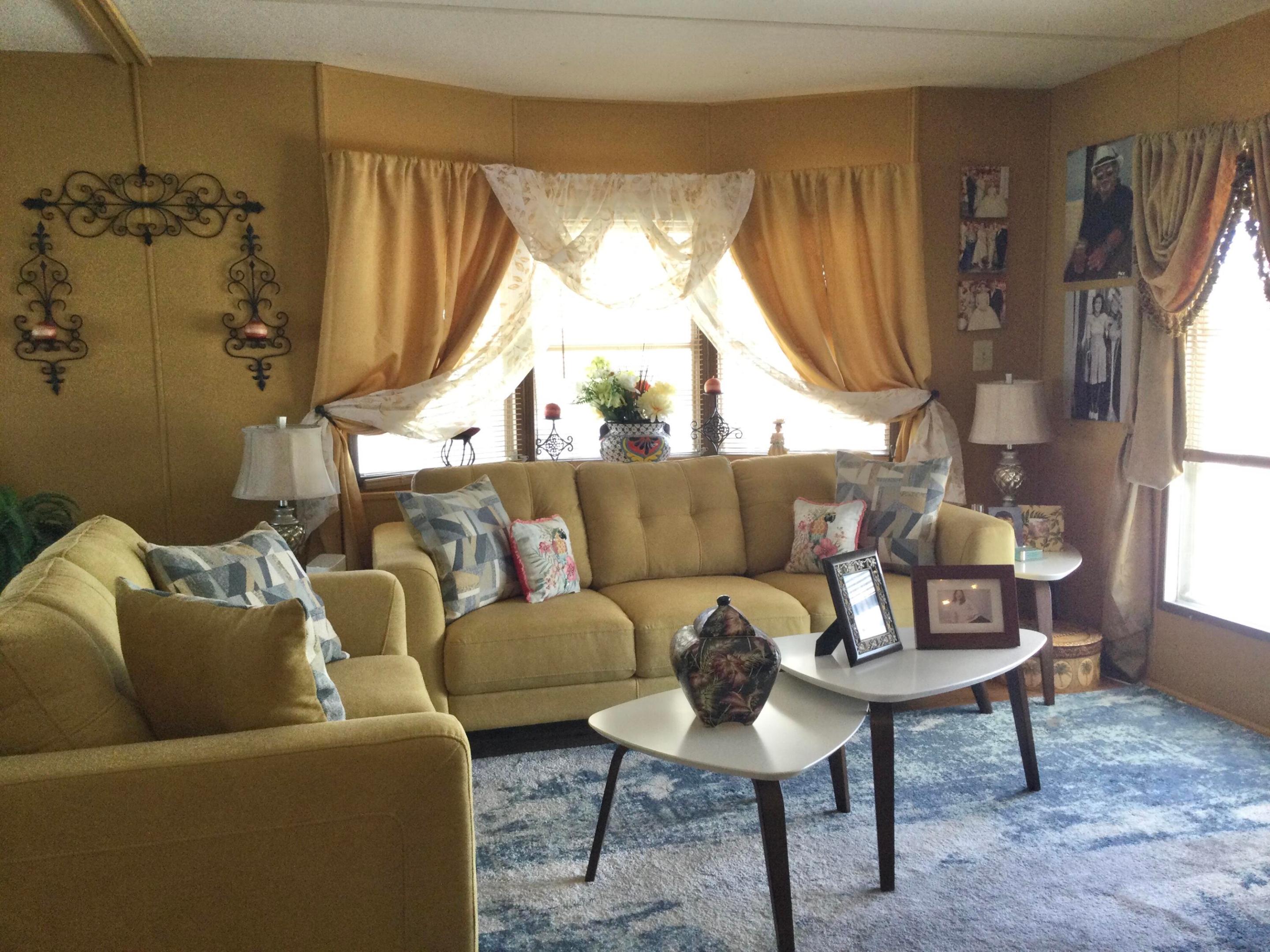 Spanish Lakes Leasehold Estates - Residential