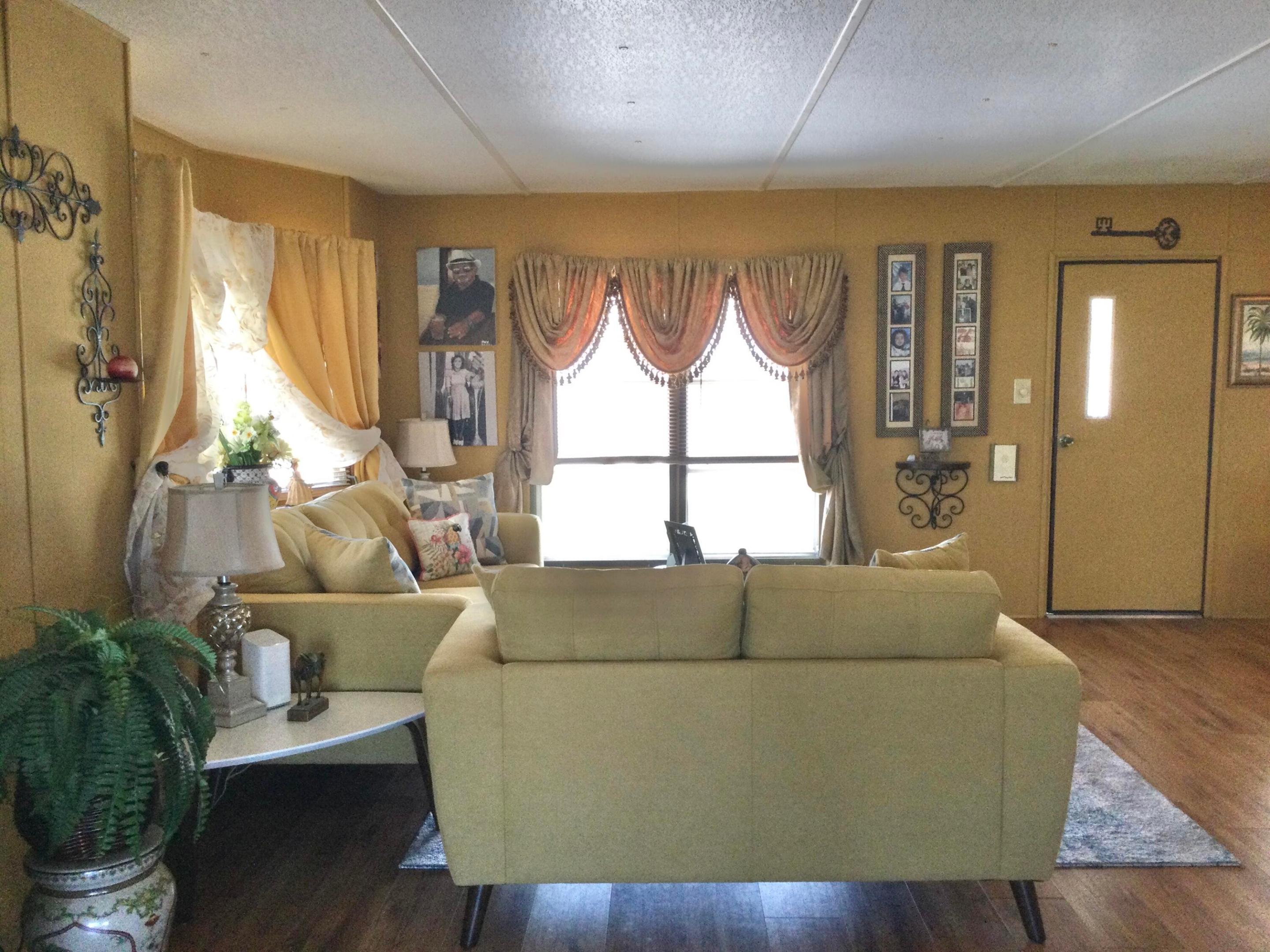 Spanish Lakes Leasehold Estates - Residential