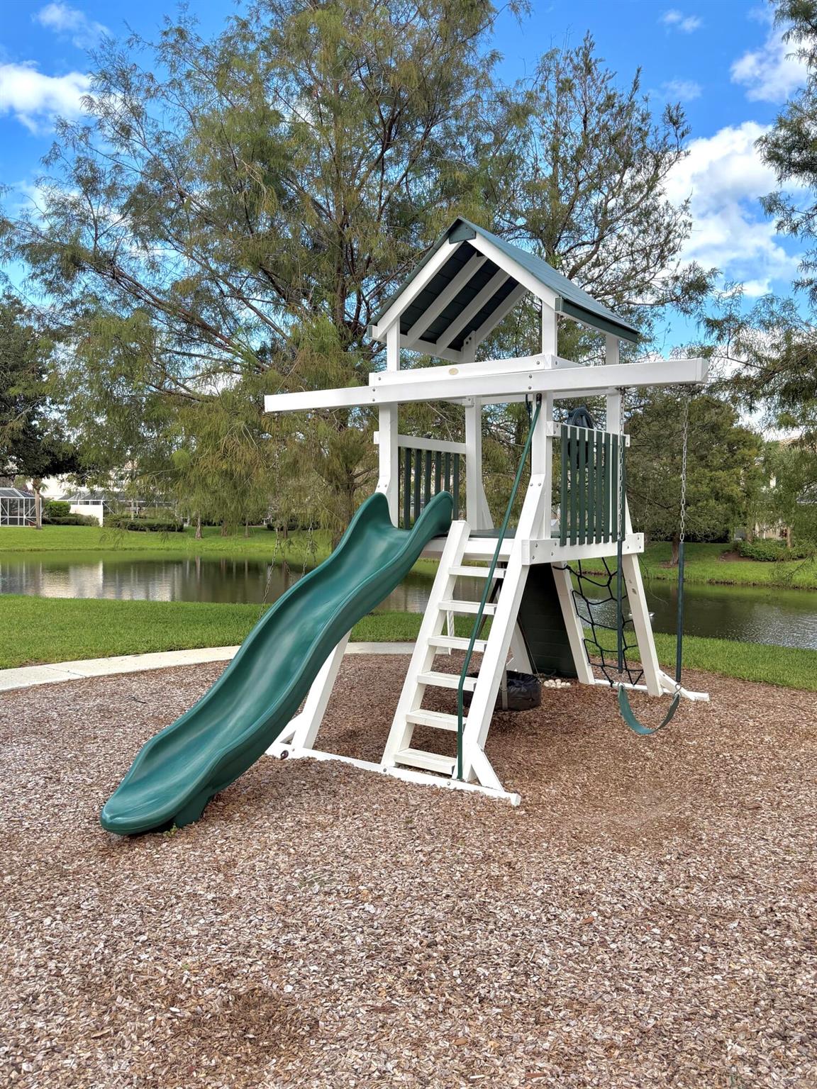 CATALINA LAKES - Residential Lease