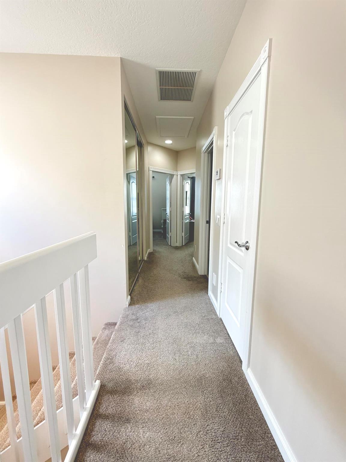 CATALINA LAKES - Residential Lease