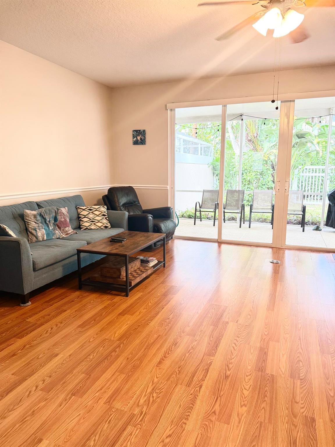 CATALINA LAKES - Residential Lease