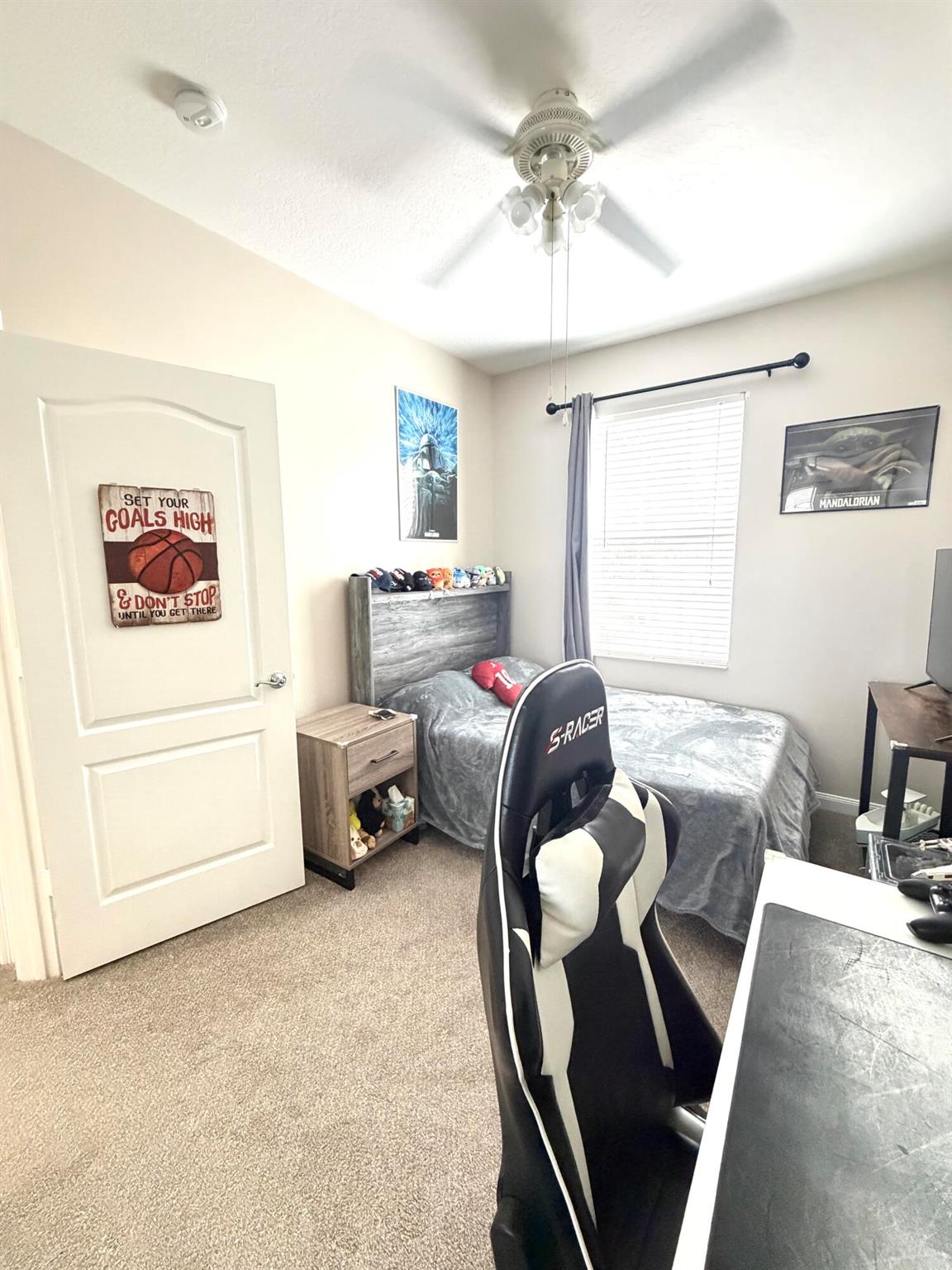 CATALINA LAKES - Residential Lease