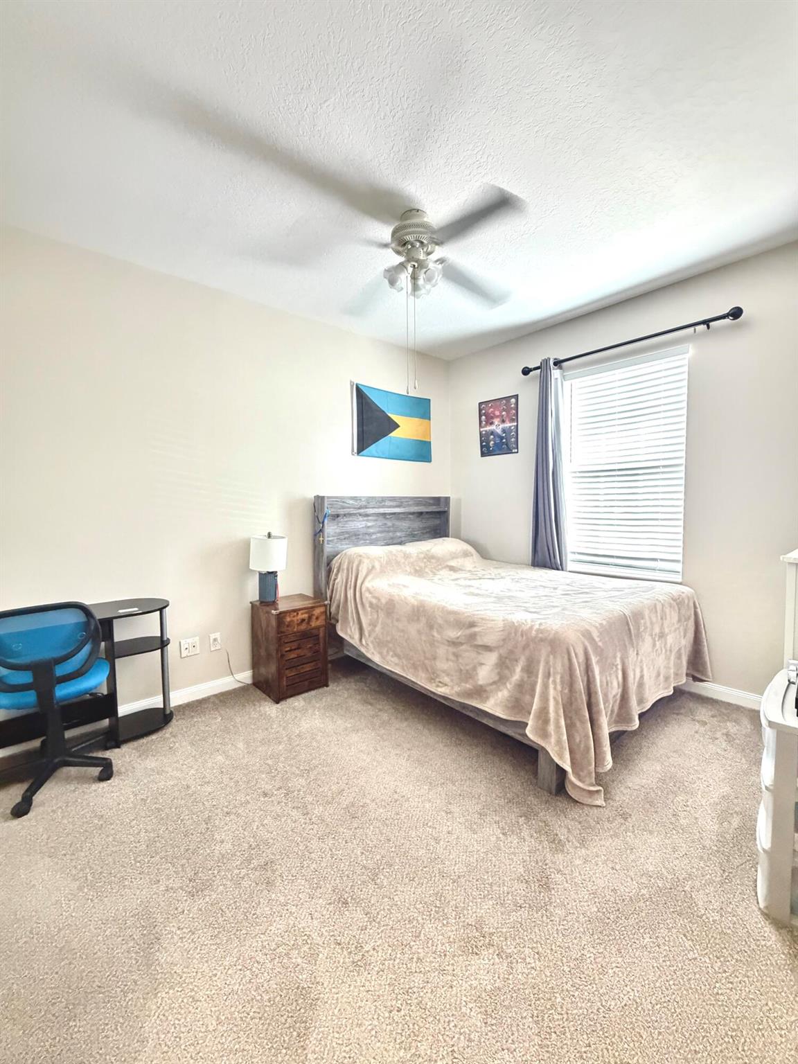 CATALINA LAKES - Residential Lease