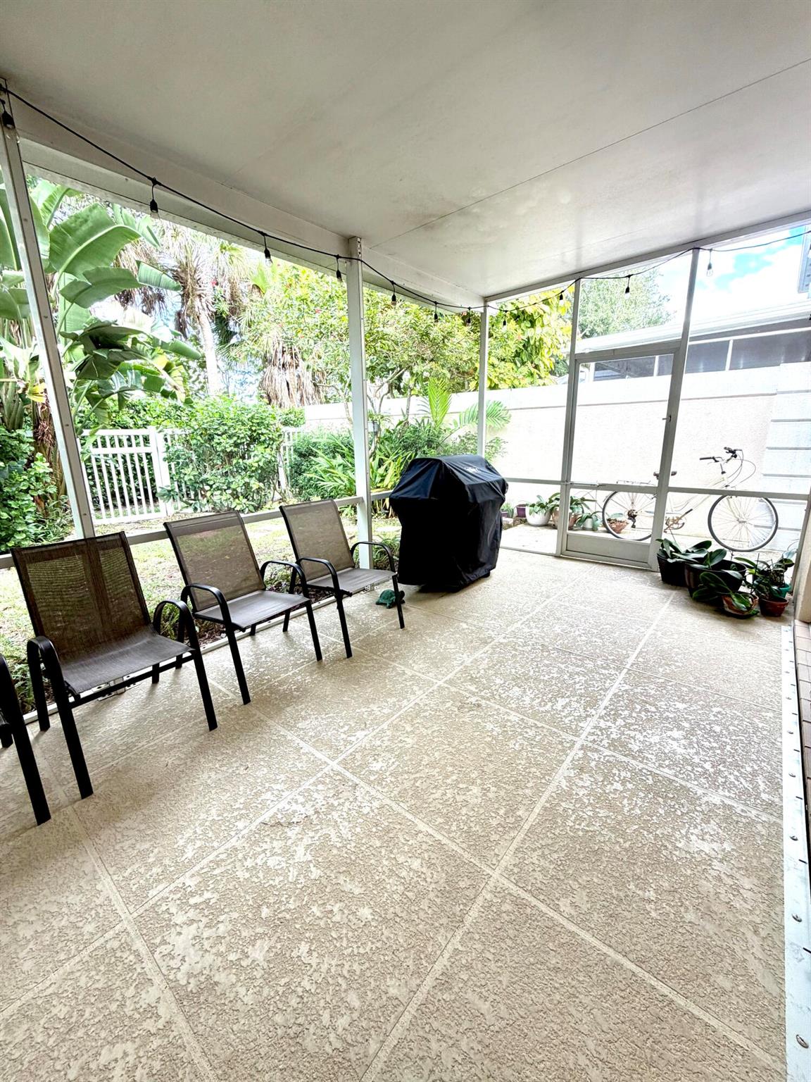 CATALINA LAKES - Residential Lease