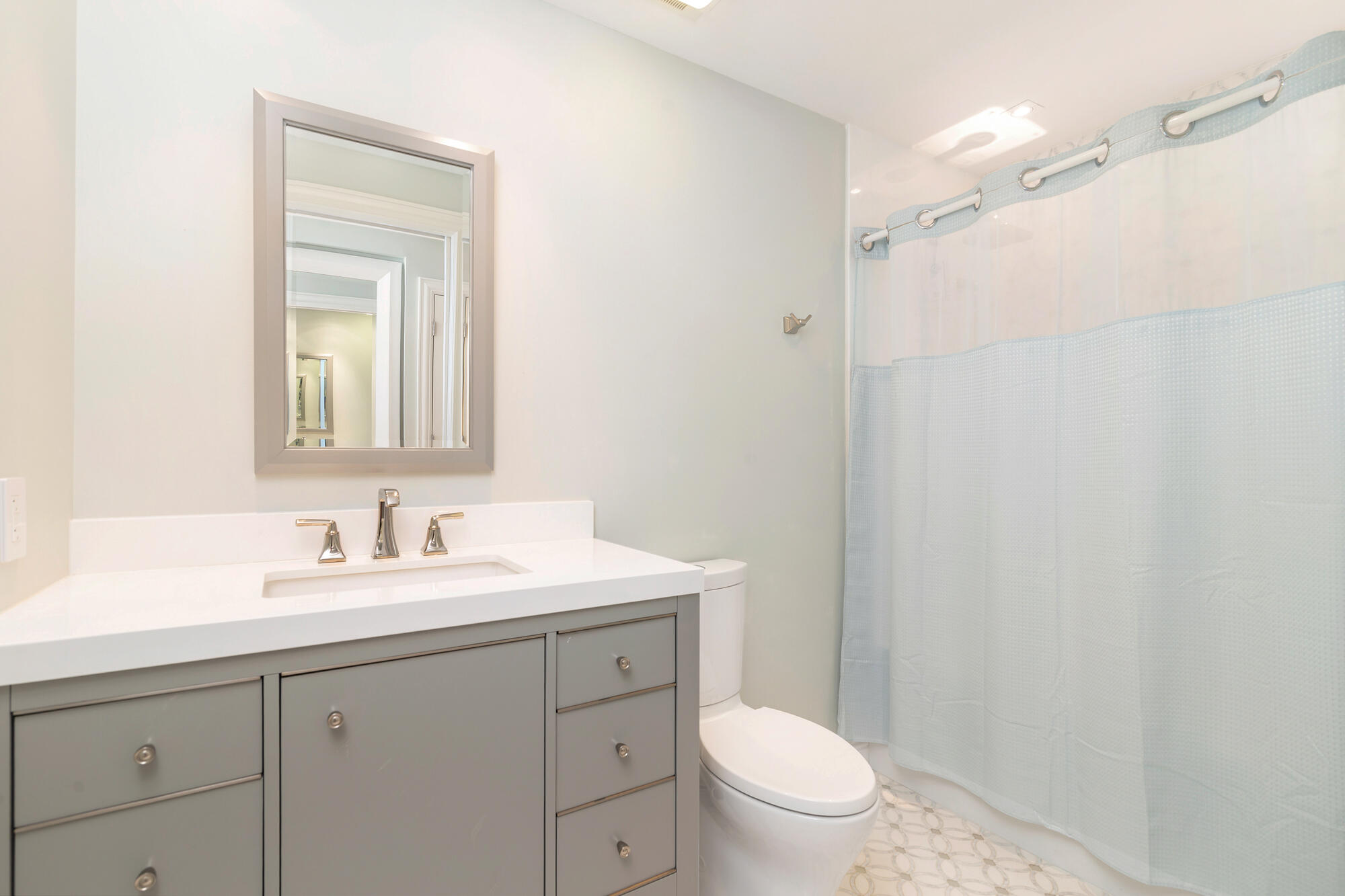 THREE THIRTY OCEAN CONDO - Residential