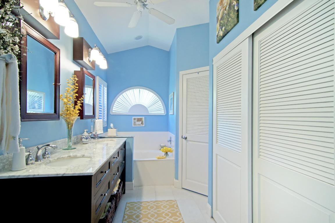 SHERWOOD FOREST - Residential