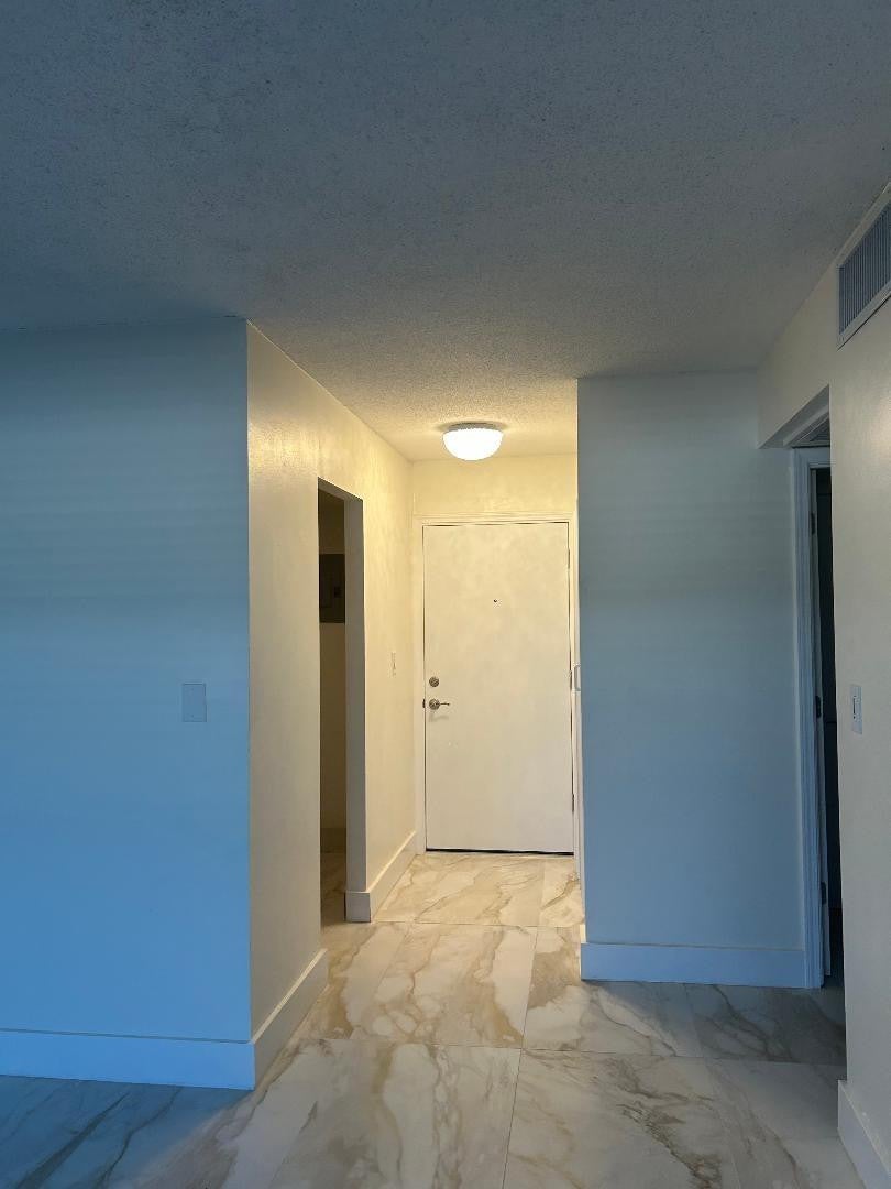 550 Bayshore Drive 102, Fort Lauderdale FL 33304