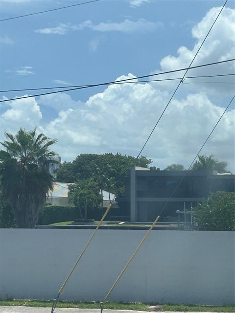 Tiny photo for 550 Bayshore Drive #102, Fort Lauderdale, FL 33304 (MLS # B26050603)