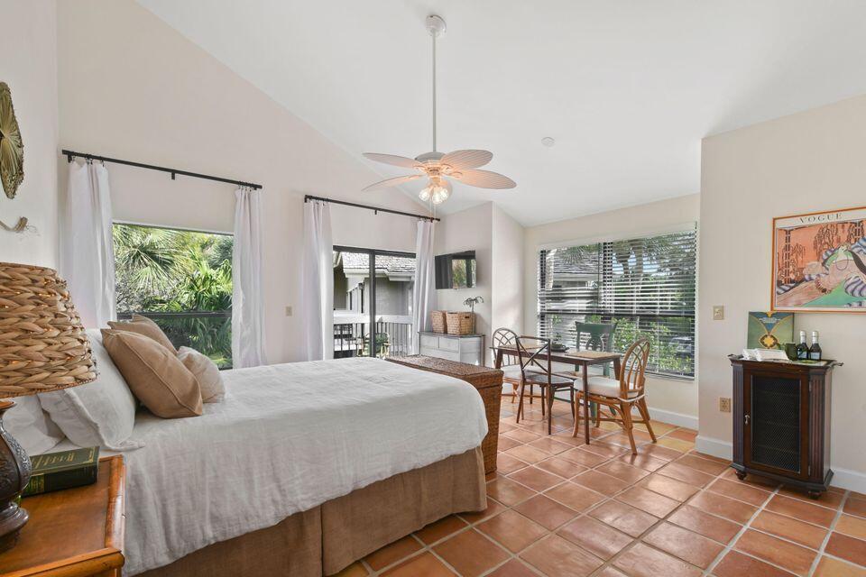 Recently updated studio in Palm Beach Polo's Tennis Lodges! Designed for a cozy yet stylish stay, this charming unit features a washer and dryer inside for added convenience. Enjoy the luxury of club living with easy access to all equestrian venues. Manned gate year round. **This rate applies to the off-season, from May through early November.**