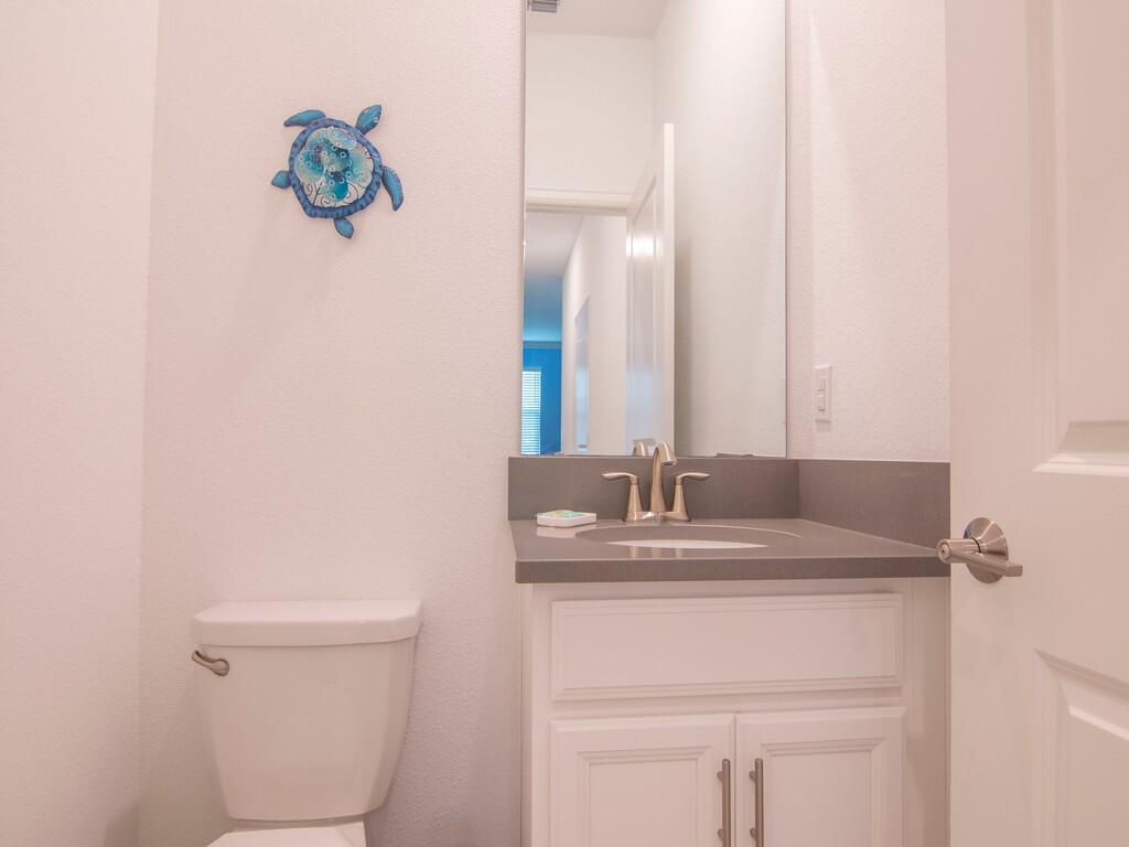 HARBOR ISLAND BEACH CLUB - Residential