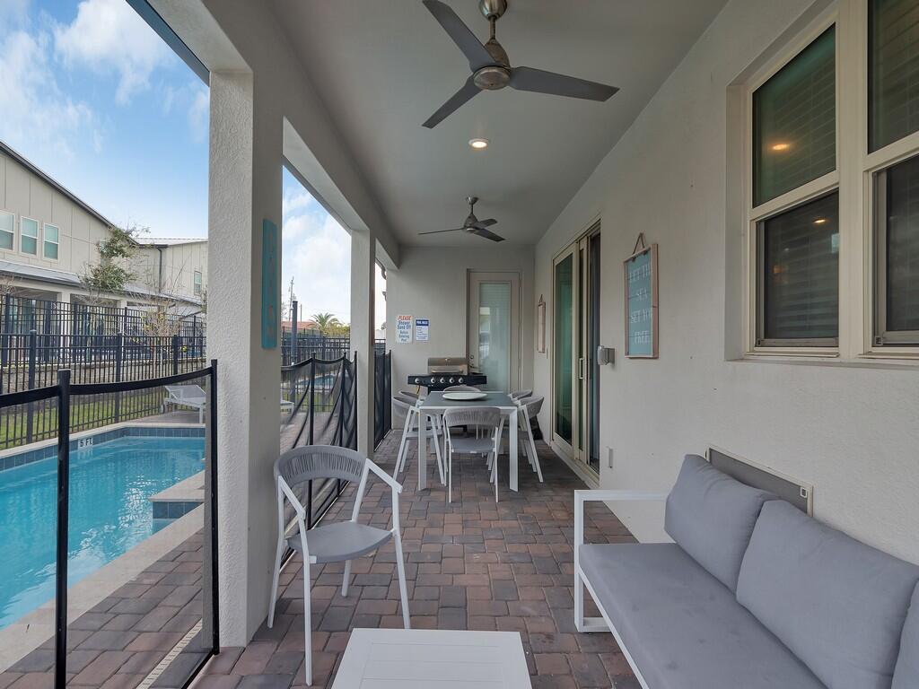 HARBOR ISLAND BEACH CLUB - Residential