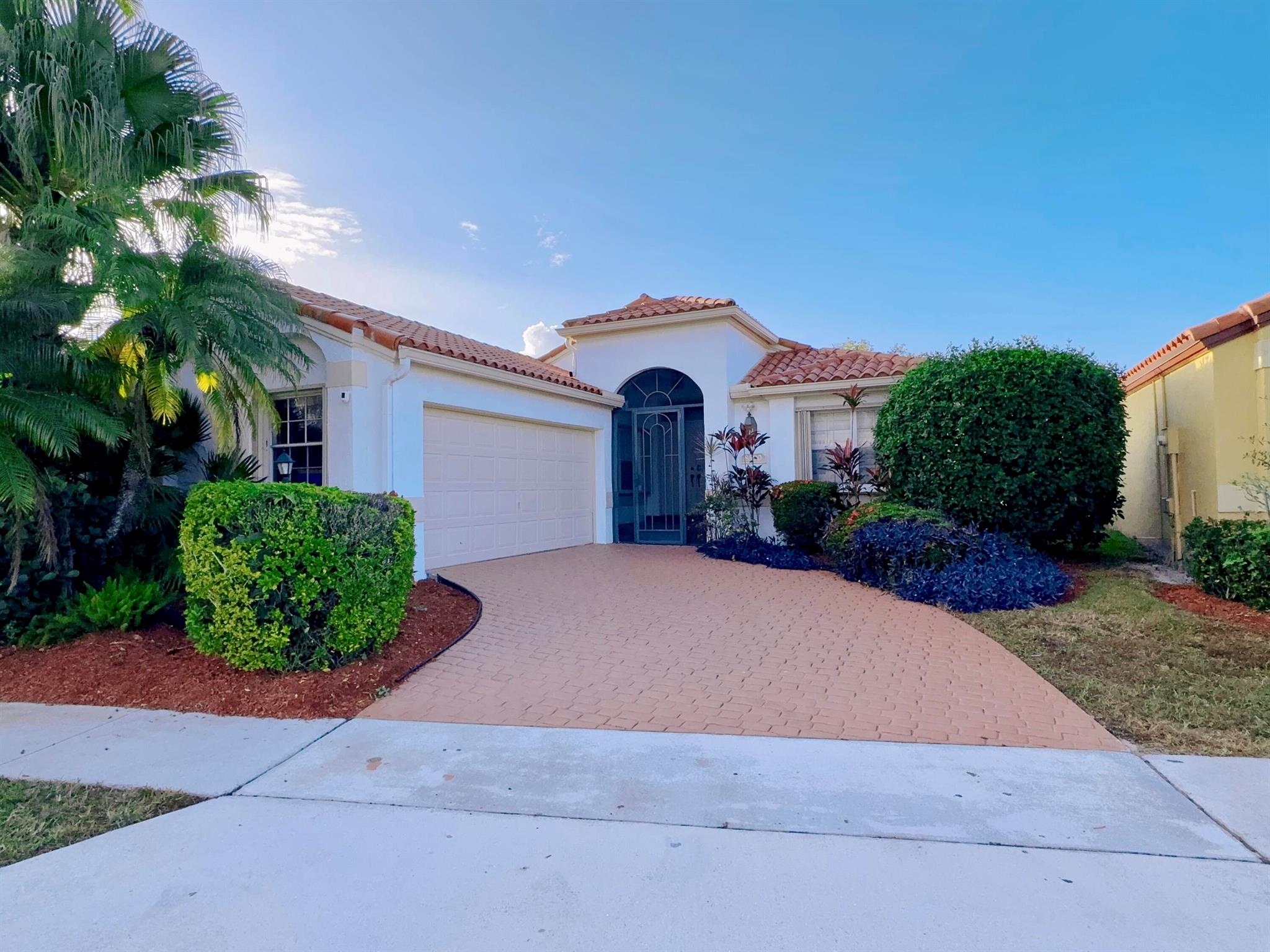 This Mediterranean Style home is centrally located in Boca with 2 brand new bathrooms with high end fixtures and cabinets. The home also features updated kitchen, quartz countertop and stainless steel appliances. Brand new water heater and newer AC unit. The community has unmanned gate, 2 pools, tennis courts, clubhouse, gym and many other features. Basic cable and fiber-optic internet is included in the rent (Huge savings)! Centrally located in Boca close to great schools, restaurants, shops, and hospital.