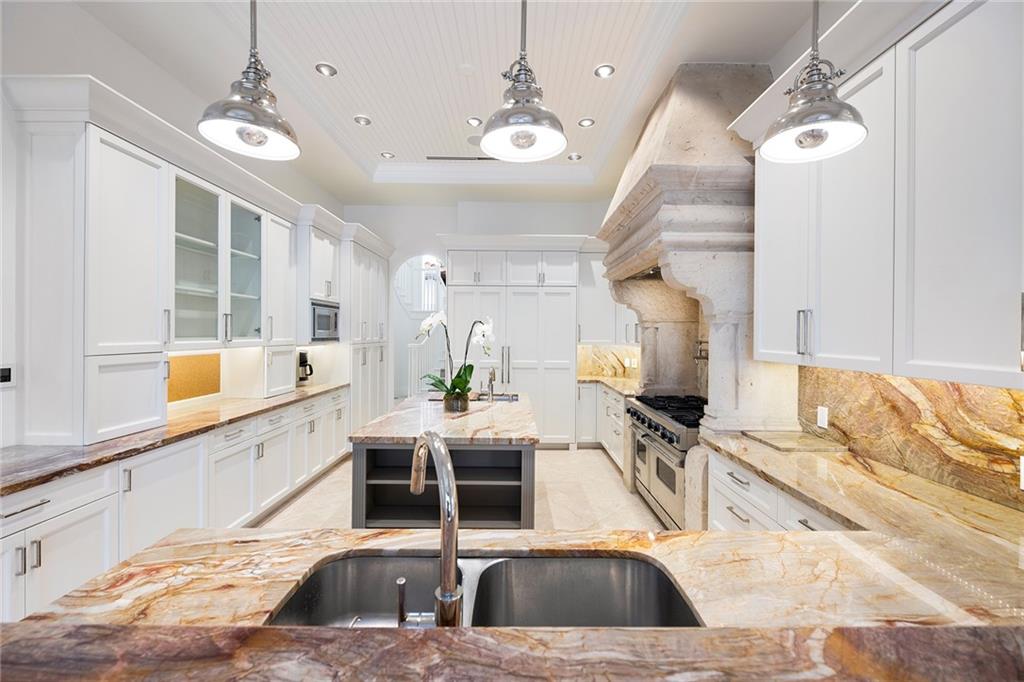 RIO VISTA C J HECTORS RES - Residential