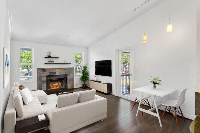 2311 N Congress Avenue 28