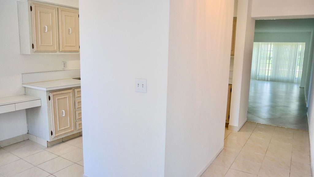 Photo of 13638 Via Flora #D, Delray Beach, FL 33484 (MLS # B26044210)