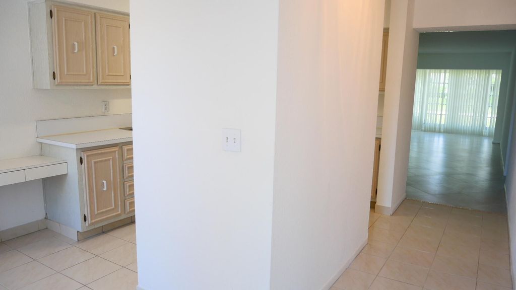Photo of 13638 Via Flora #D, Delray Beach, FL 33484 (MLS # B26044210)