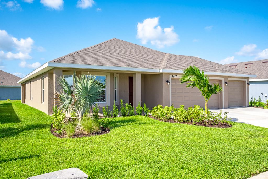 Photo of 5477 Lugo Street, Fort Pierce, FL 34951 (MLS # R11018660)