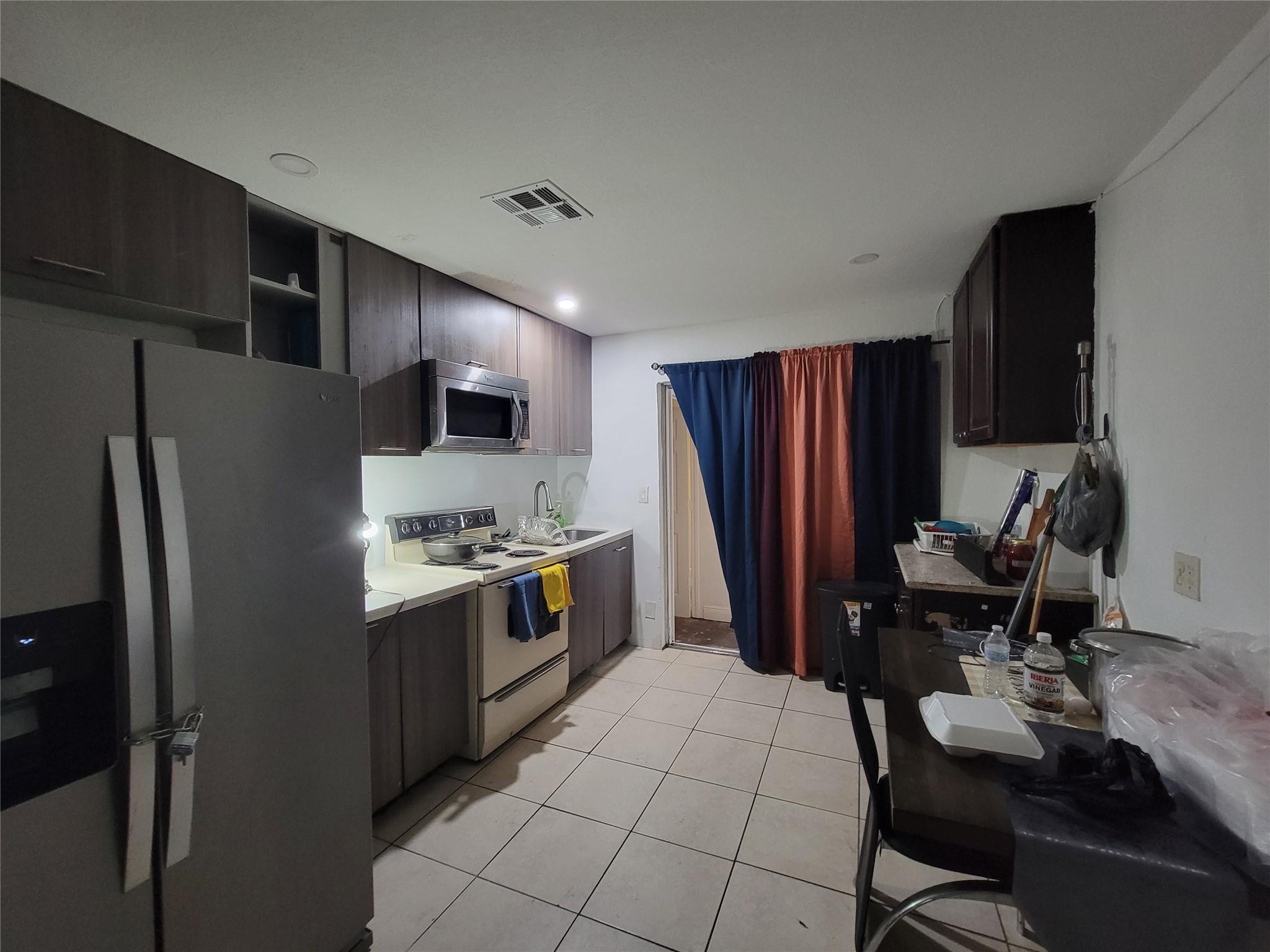 Forward Sub 1 52-40 B - Residential