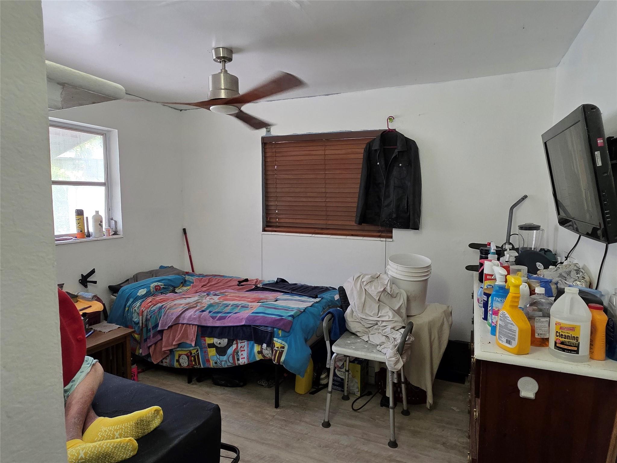 Forward Sub 1 52-40 B - Residential