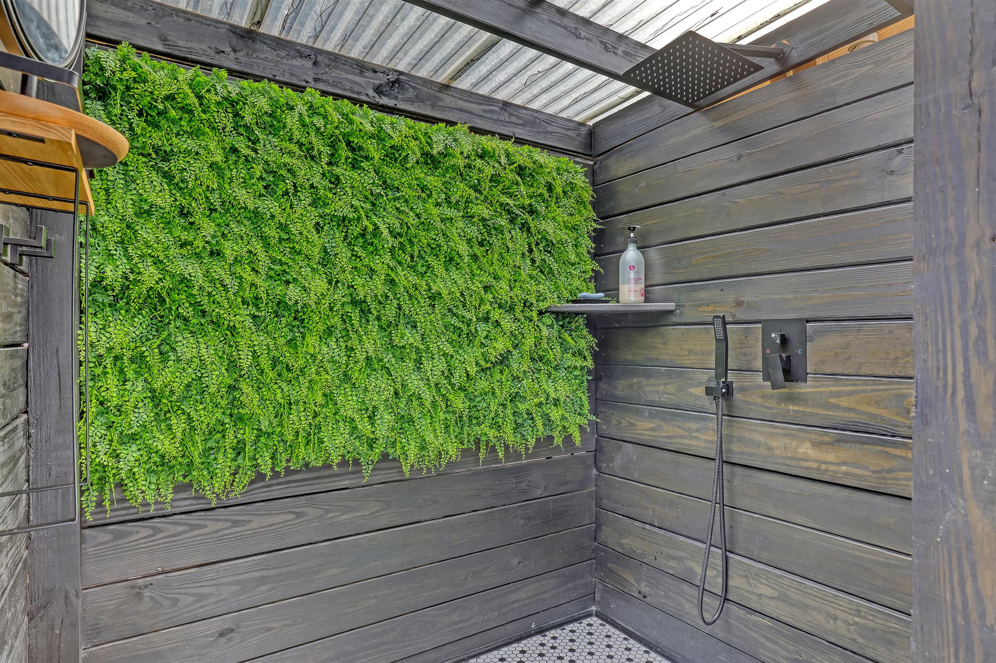 PALM BEACH NATL GOLF AND - Residential