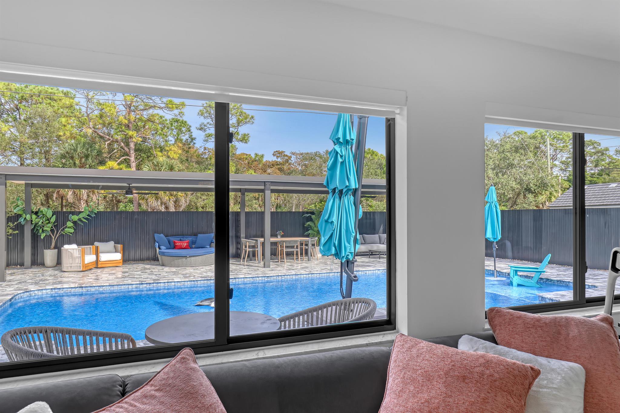 PALM BEACH NATL GOLF AND - Residential