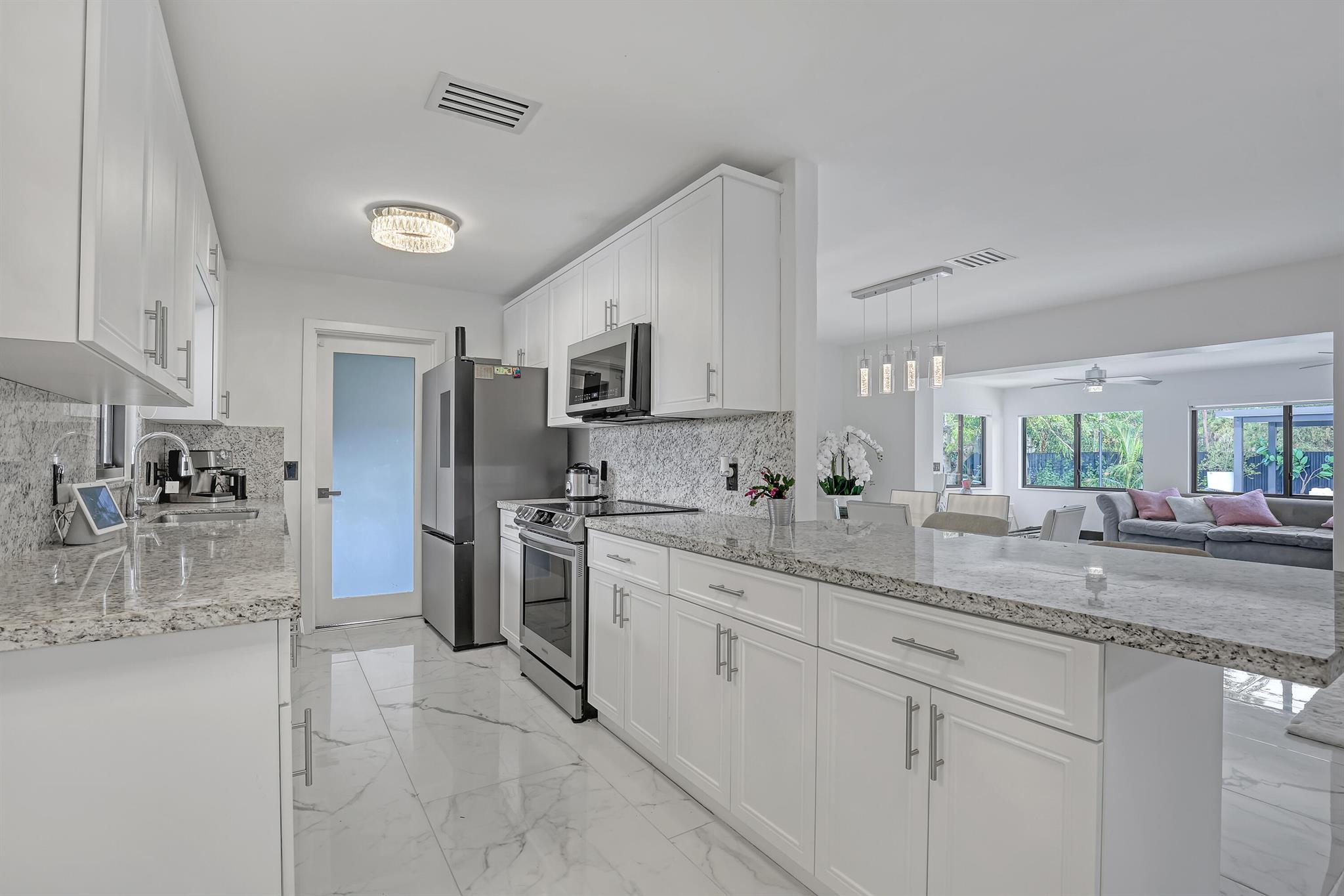 PALM BEACH NATL GOLF AND - Residential