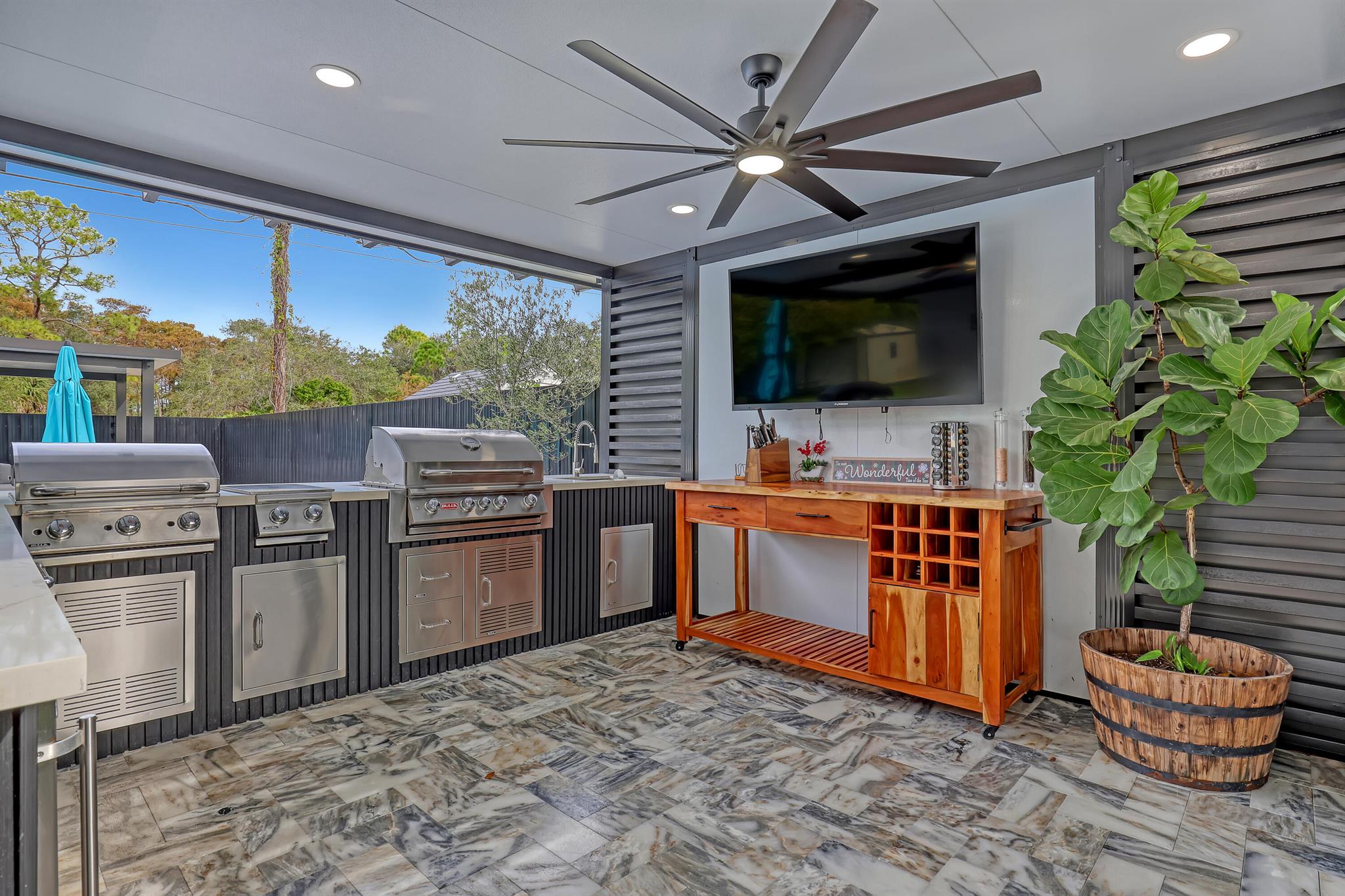 PALM BEACH NATL GOLF AND - Residential