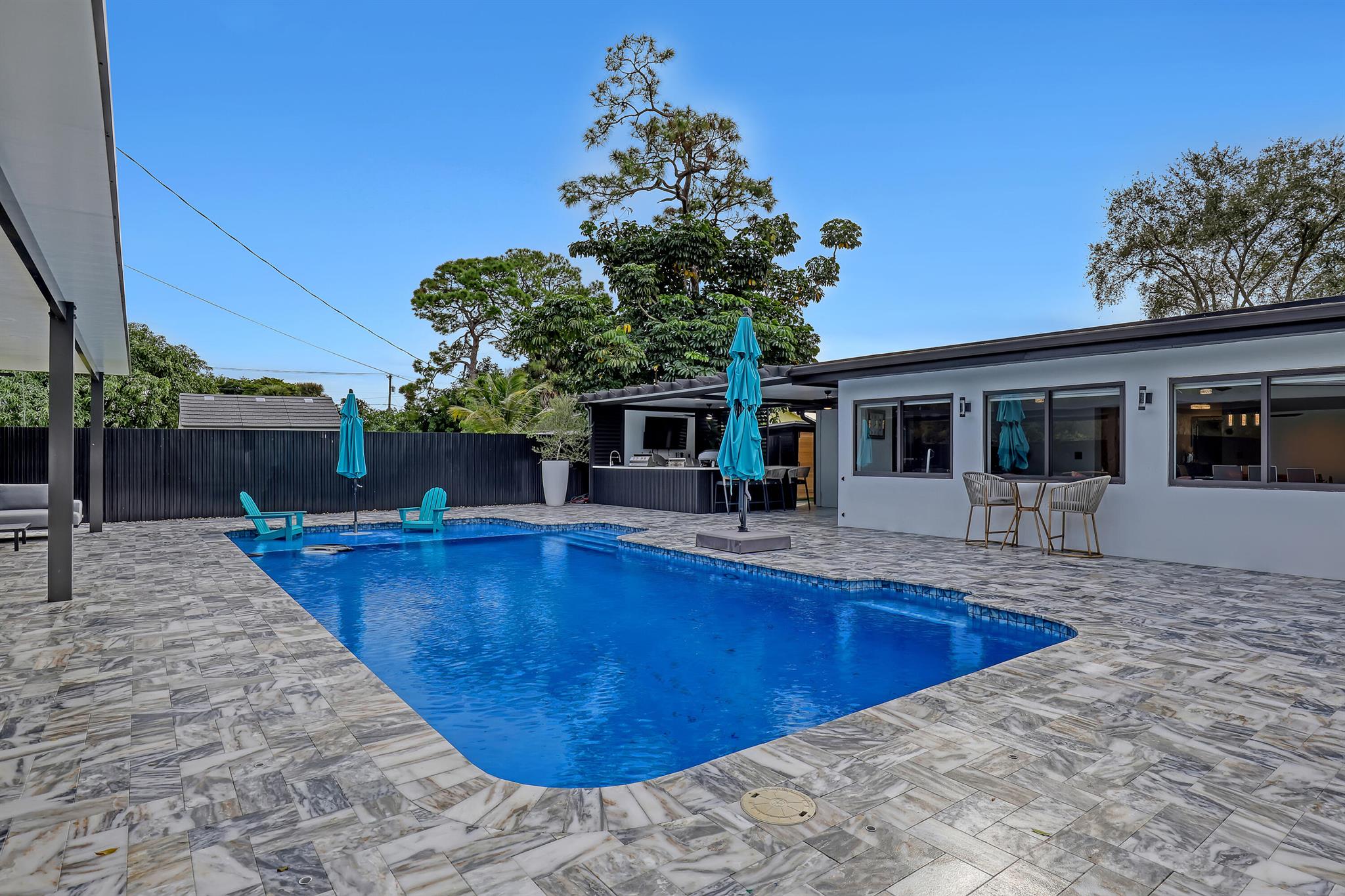 PALM BEACH NATL GOLF AND - Residential