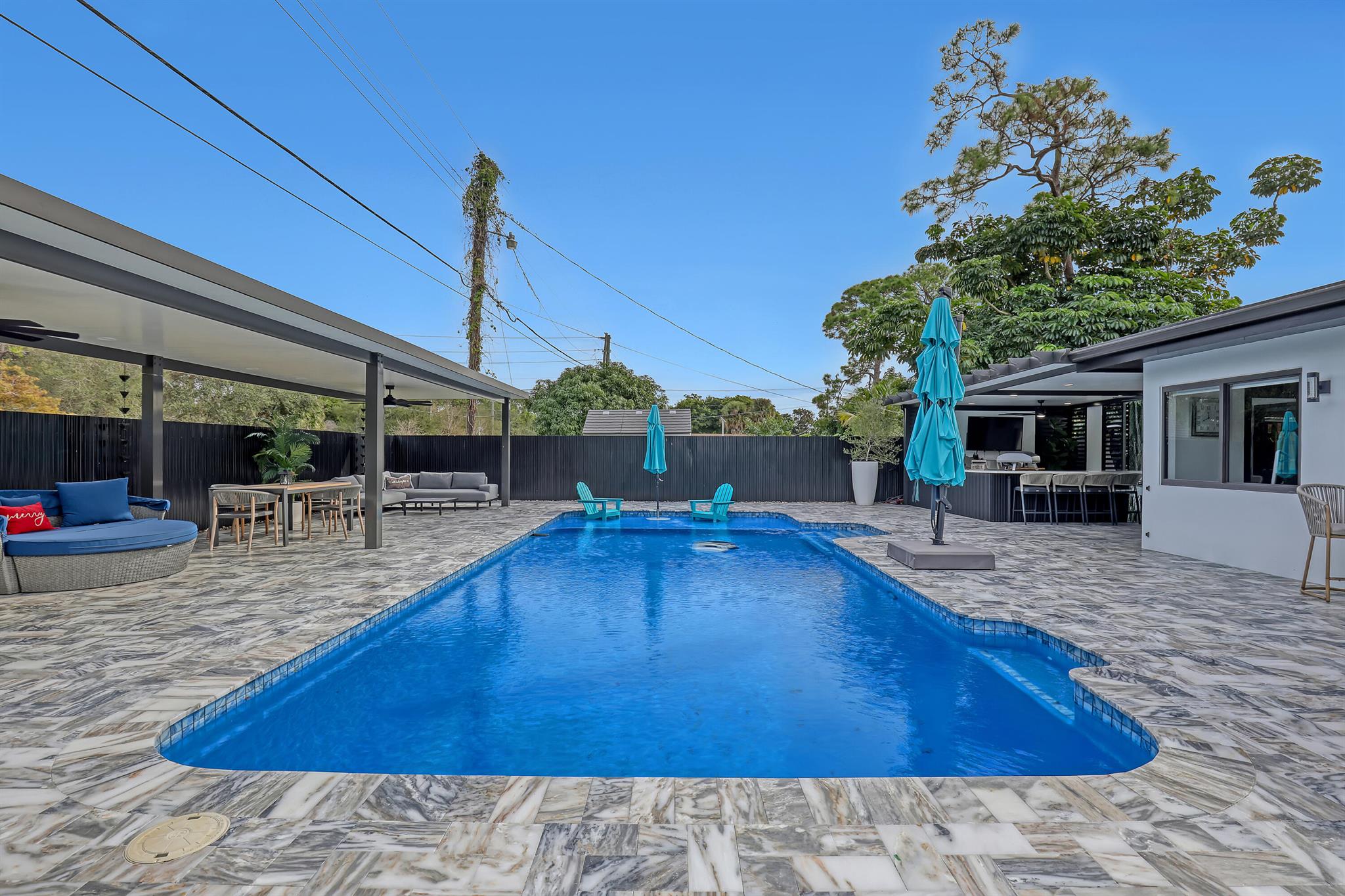 PALM BEACH NATL GOLF AND - Residential