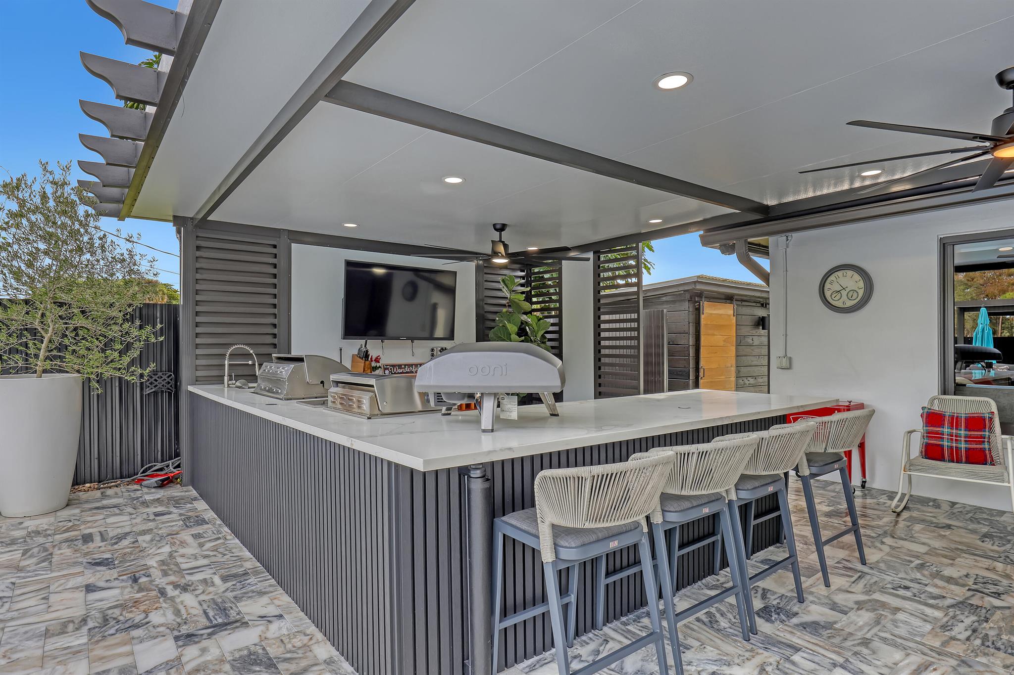 PALM BEACH NATL GOLF AND - Residential