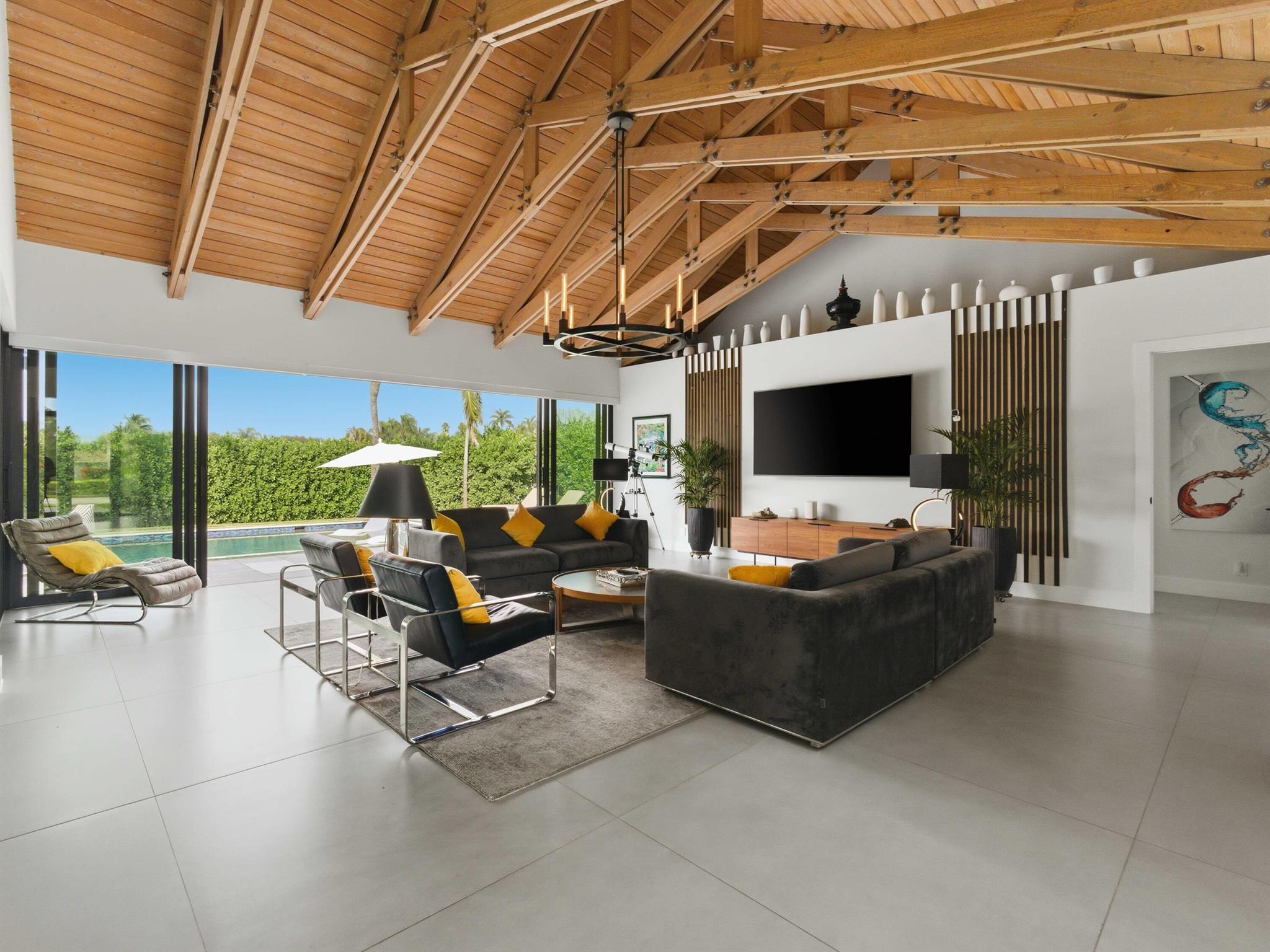 FAIRWAYS THE - Residential