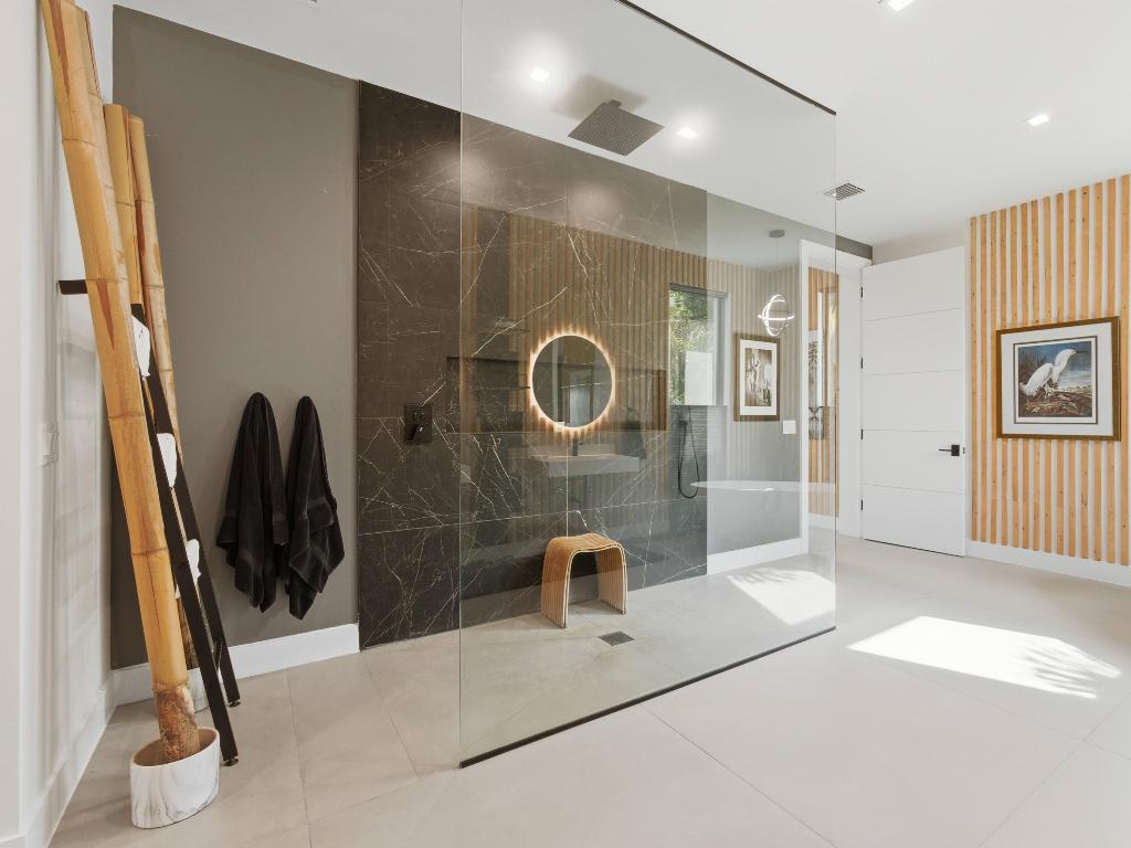 FAIRWAYS THE - Residential