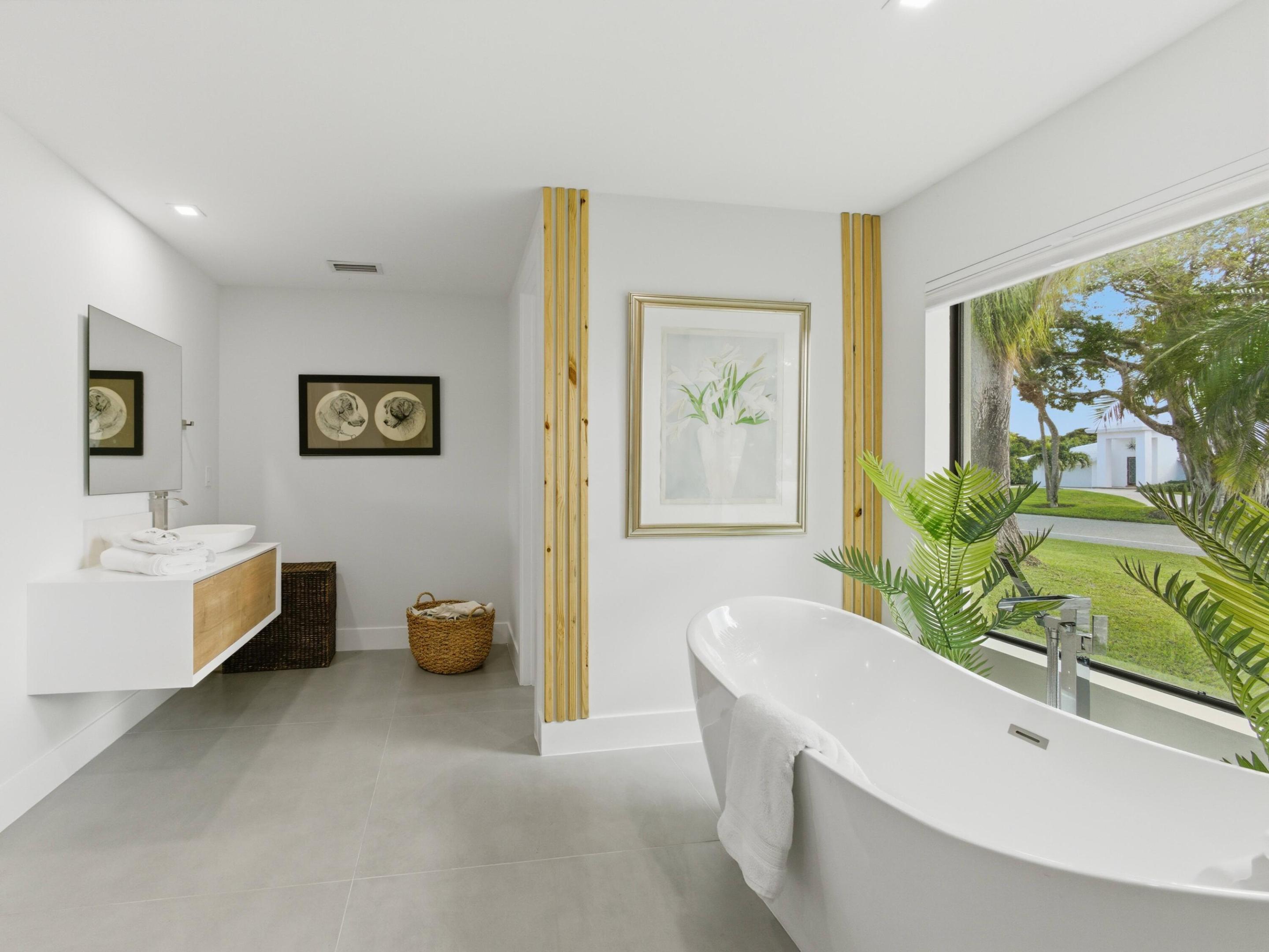 FAIRWAYS THE - Residential