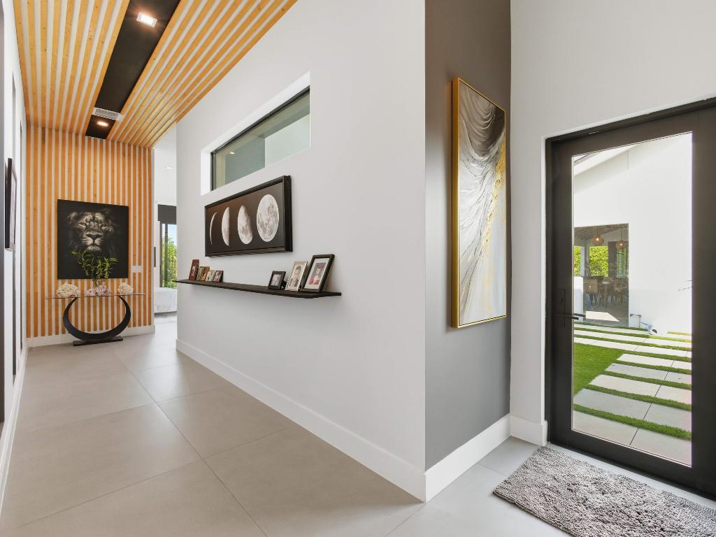 FAIRWAYS THE - Residential