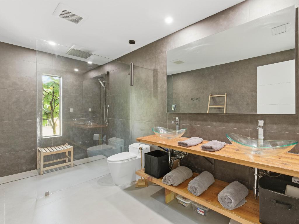 FAIRWAYS THE - Residential