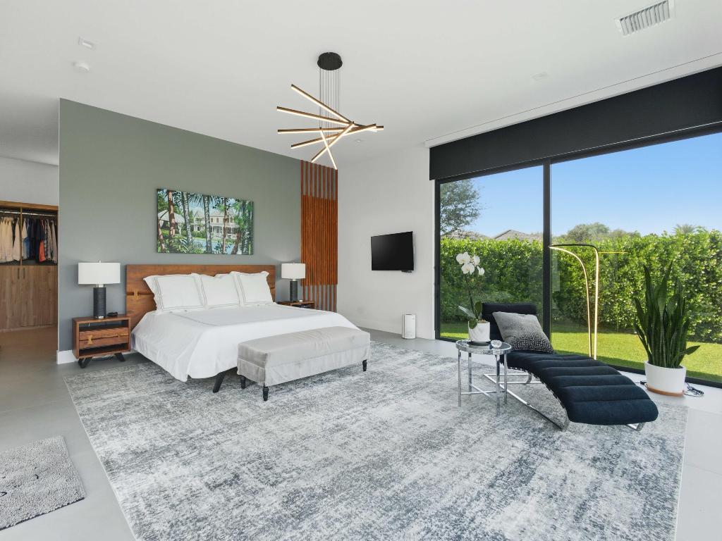 FAIRWAYS THE - Residential