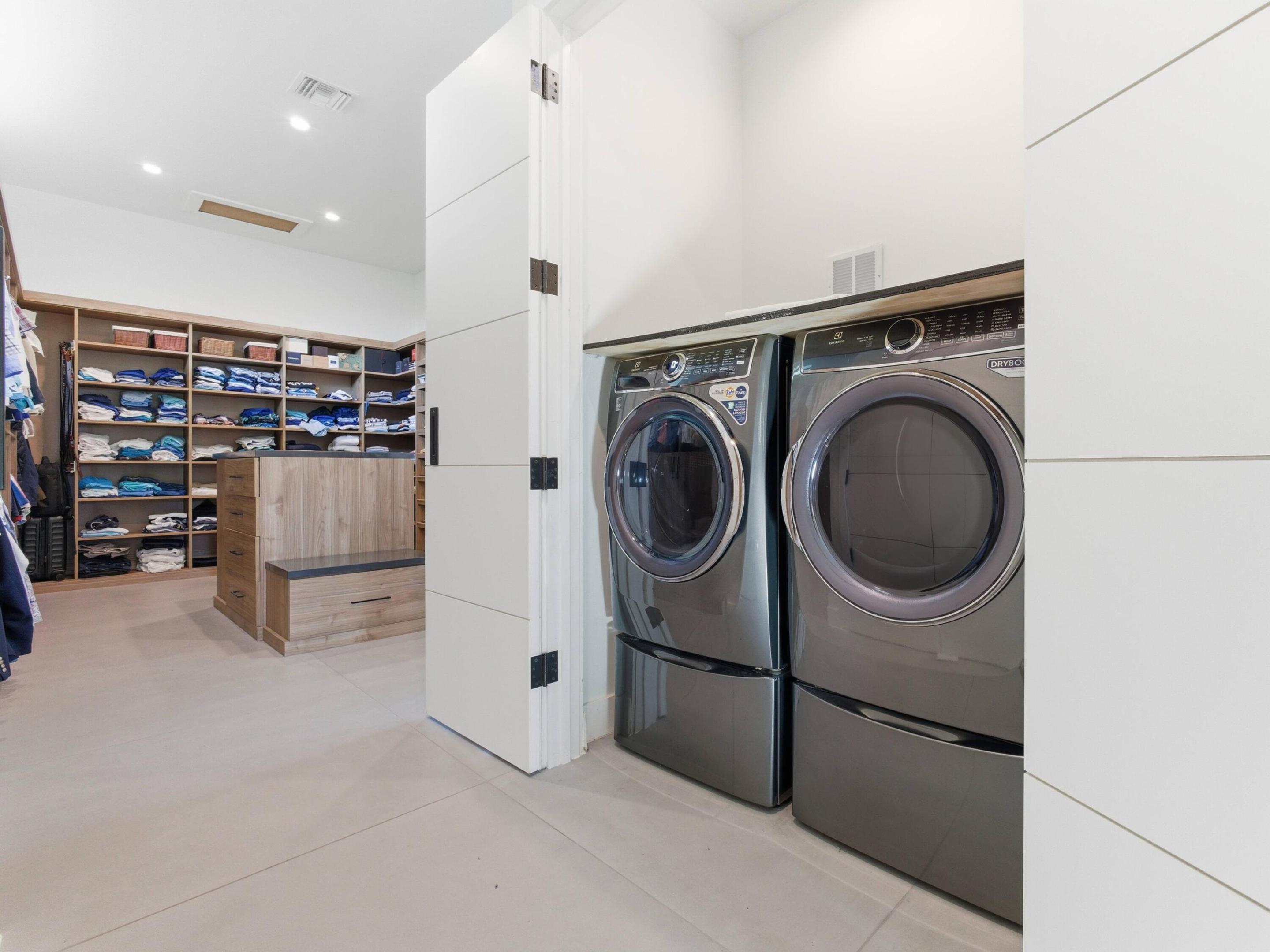 FAIRWAYS THE - Residential