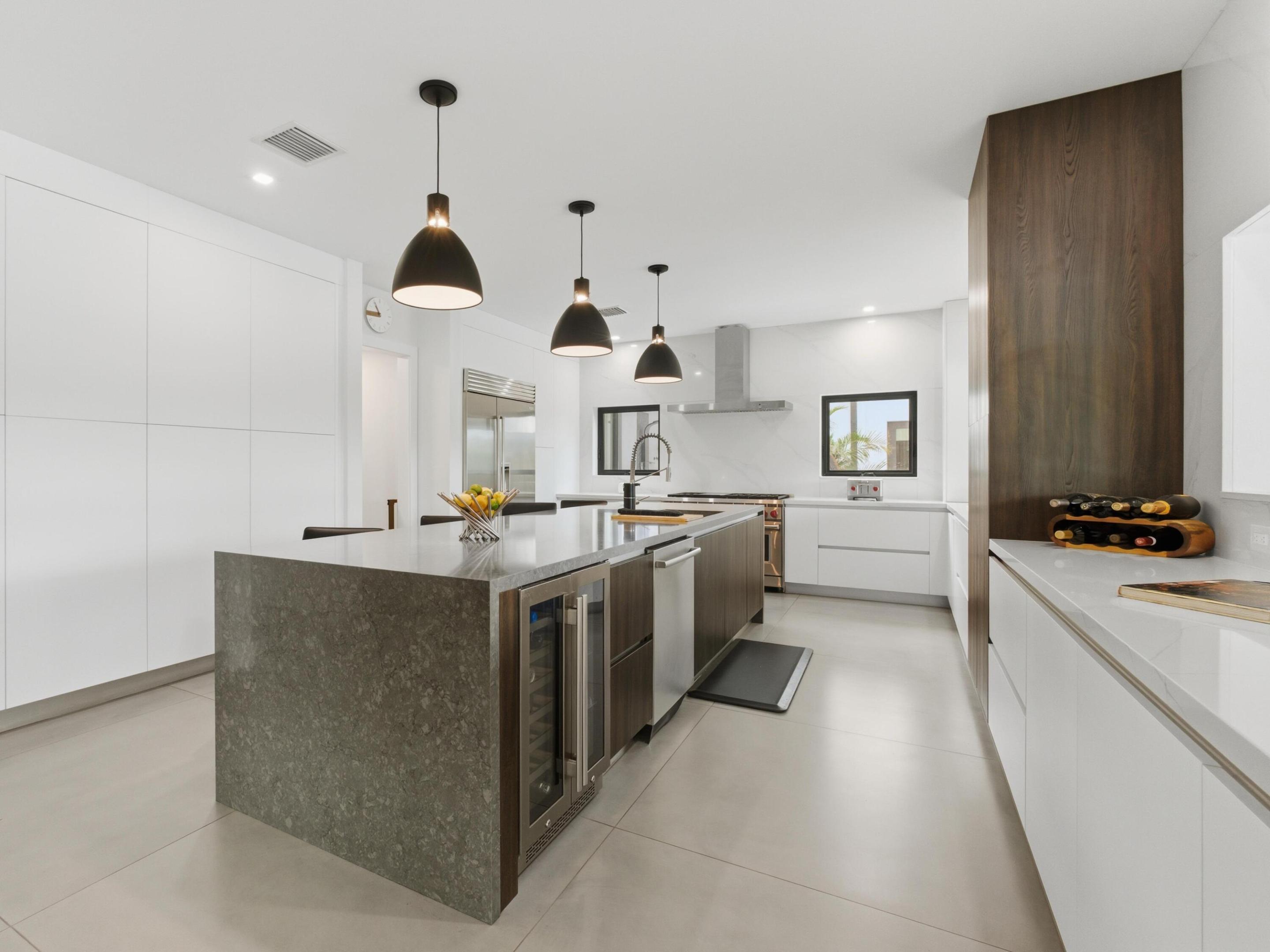 FAIRWAYS THE - Residential